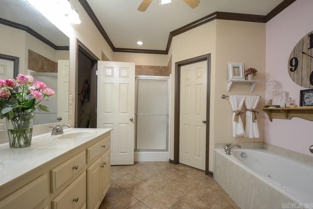 MEADOWLAKE - Residential