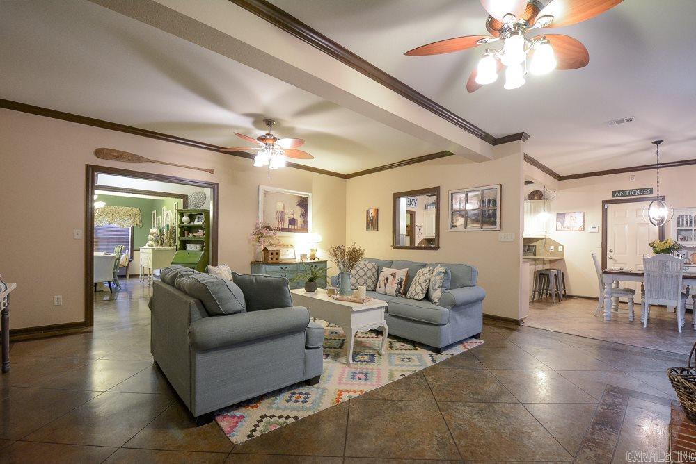 MEADOWLAKE - Residential
