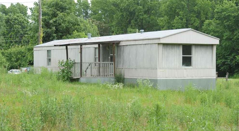 Great opportunity! This property has lots of space and a large lot for a growing family. Also could be a fantastic investment opportunity. Property sold AS IS. Bank Owned Property.  **Disclosure:  All Arvest Employees, Directors, and their families are ineligible to purchase Arvest's Bank Owned Properties.**