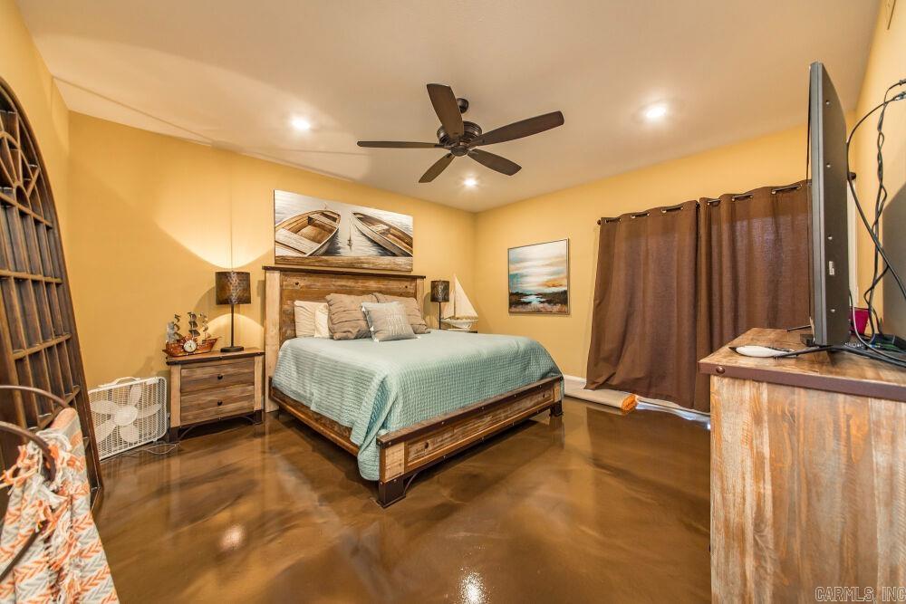 NARROWS INN AT GREERS FERRY HPR - Residential