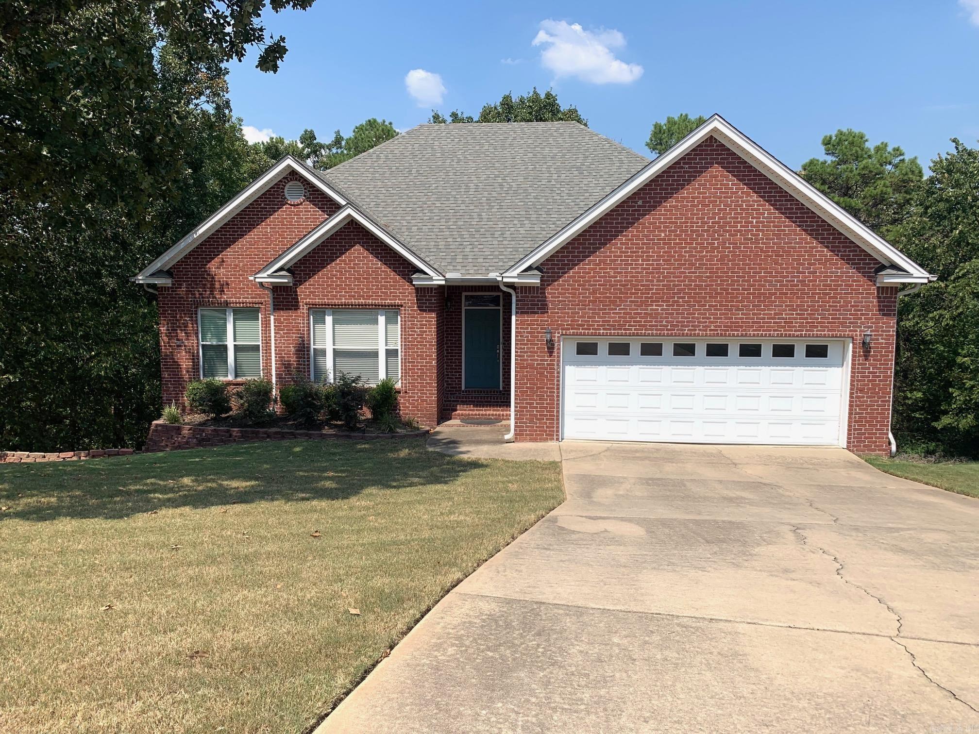 NEW PRICE!!!! Beautiful 1 owner home in a cul-de-sac that backs up to green space .  This home features 3 bedrooms, 3 bathrooms and a bonus room downstairs.  There is great storage in the kitchen, nice breakfast bar, granite tile counters and refrig conveys. Bonus Room leads to downstairs deck, and this is where the 3rd bathroom is.  Main level has family room, 3 bedrooms, laundry and eat in kitchen area.  2 outdoor sitting areas on a composite decking.  Call today to set up your showing. SELLER WILL GIVE $4000.00 ALLOWANCE AT CLOSING TO BUYERS with acceptable offer. .  AGENTS see remarks and associated doc.