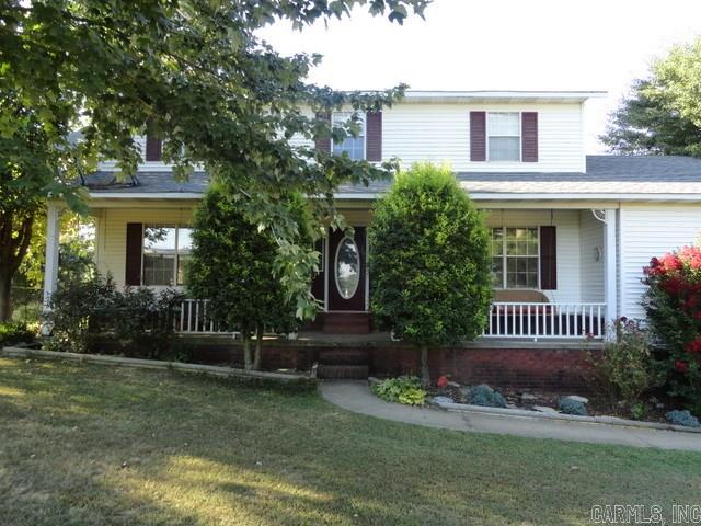 GREAT COUNTRY LIVING W/ ACREAGE, WOOD, VINYL AND CARPET FLOORING, ALL FORMALS, OAK CABINETS W/ ISLAND IN KITCHEN, FORMAL LIVING AND DINING ROOM, SUNROOM OFF LIVING ROOM, FULL UNFINISHED WALKOUT BASEMENT(NOT INCLUDED IN SQ FT) W/ FULL BATH, LARGE DECK OFF FAMILY ROOM, ROOF APPROX 2011, WATER HEATER 2014, PORCH ACROSS FRONT, INCLUDES BARN AND LEANTO, EXCELLENT BERMUDA PASTURE AND EXCELLENT HUNTING.  MUST SEE!