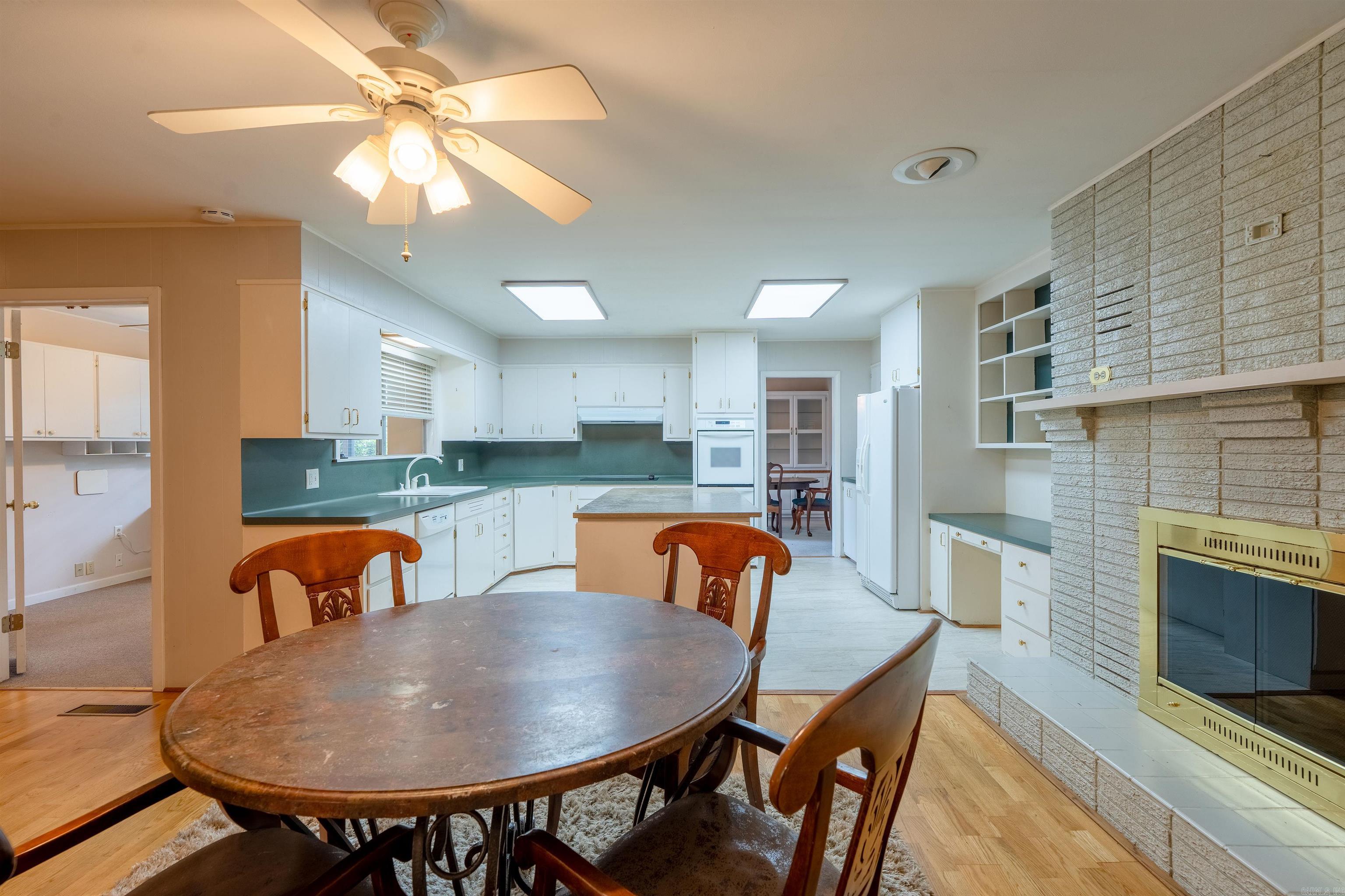 FOUST - Residential