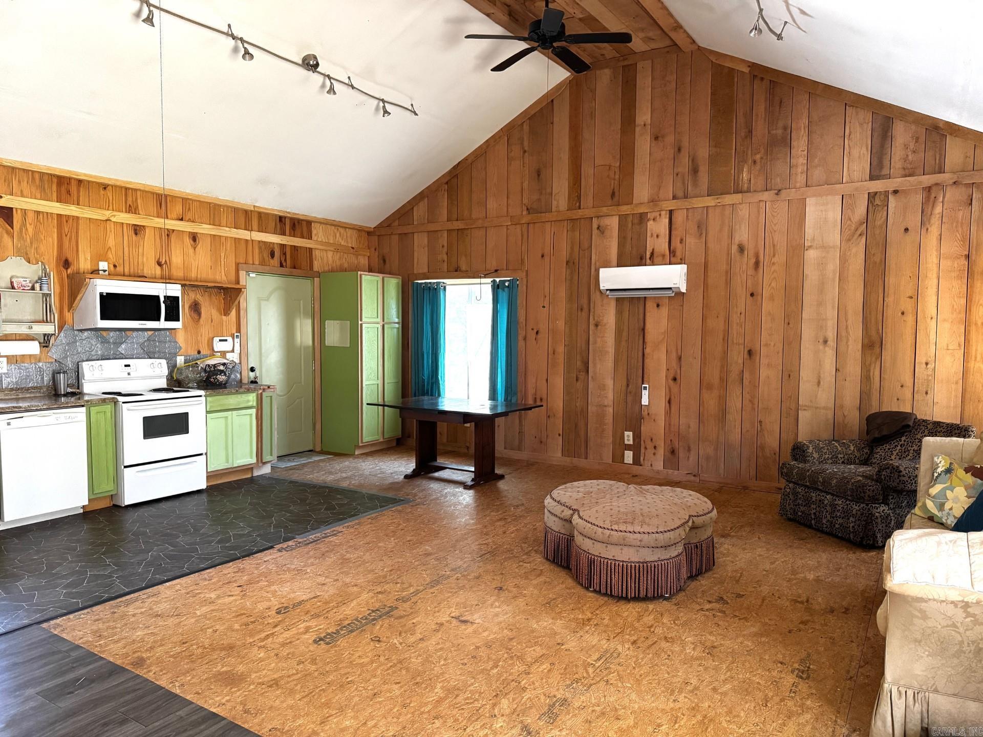TREASURE ISLE 4 - Residential