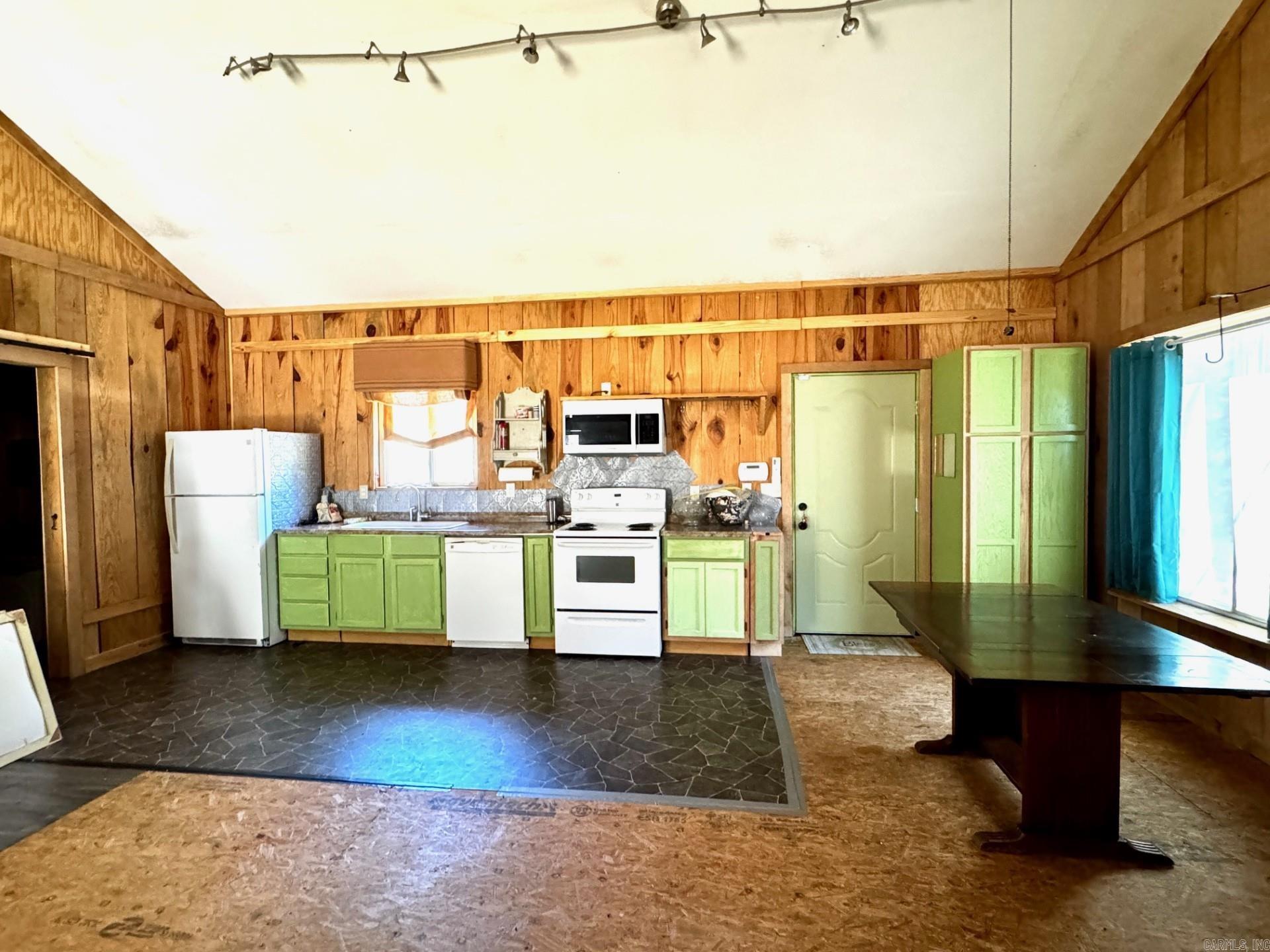 TREASURE ISLE 4 - Residential