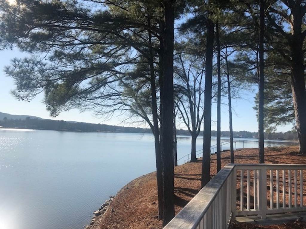 LAKEVIEW - Residential