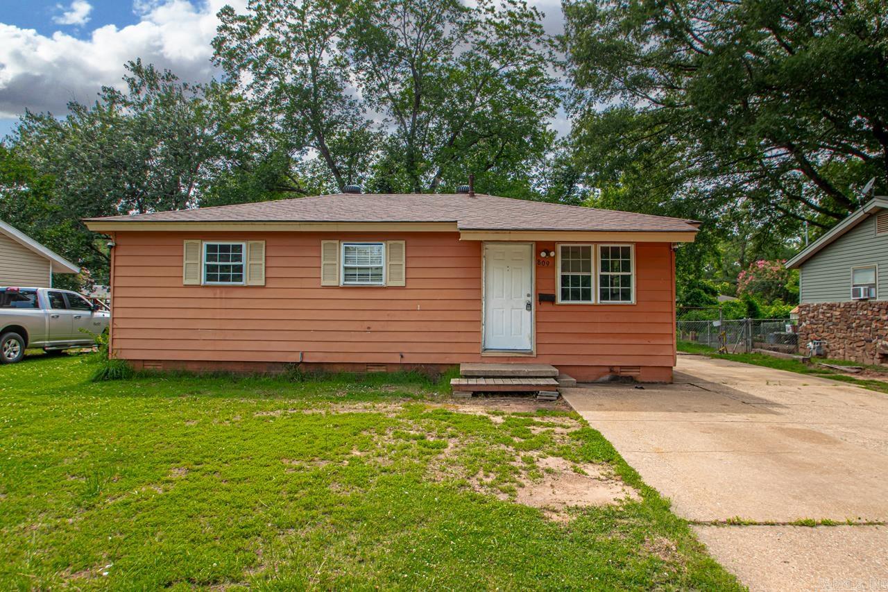 Updated 3BR/1BA with Big-Ticket Upgrades – Ideal for Investors or First-Time Buyers! This North Little Rock home offers a smart opportunity for both savvy investors and first-time buyers. Featuring 3 bedrooms and 1 full bath, the property includes several major updates that add value and peace of mind. Recent improvements include a new roof, fresh interior paint, updated electrical, new ceiling fans and light fixtures, and new vinyl tile in the kitchen. Original hardwood floors add charm and character throughout. Enjoy the spacious back deck, perfect for relaxing or entertaining, along with a fully fenced backyard and storage shed. Conveniently located near downtown, shopping, and major roadways, this home is move-in ready with rental or resale potential. Whether you're expanding your portfolio or buying your first home, this one is worth a look!