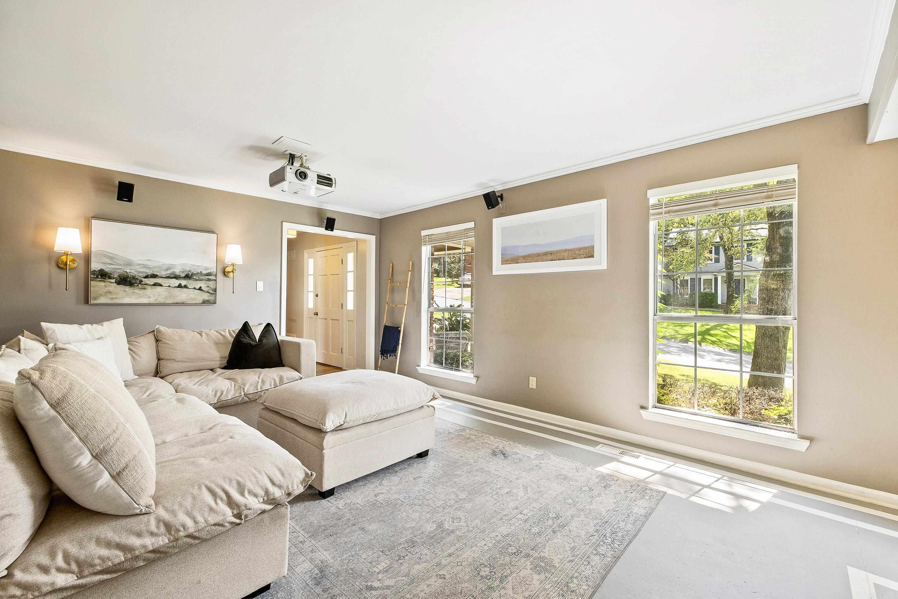 LUDINGTON HGTS - Residential