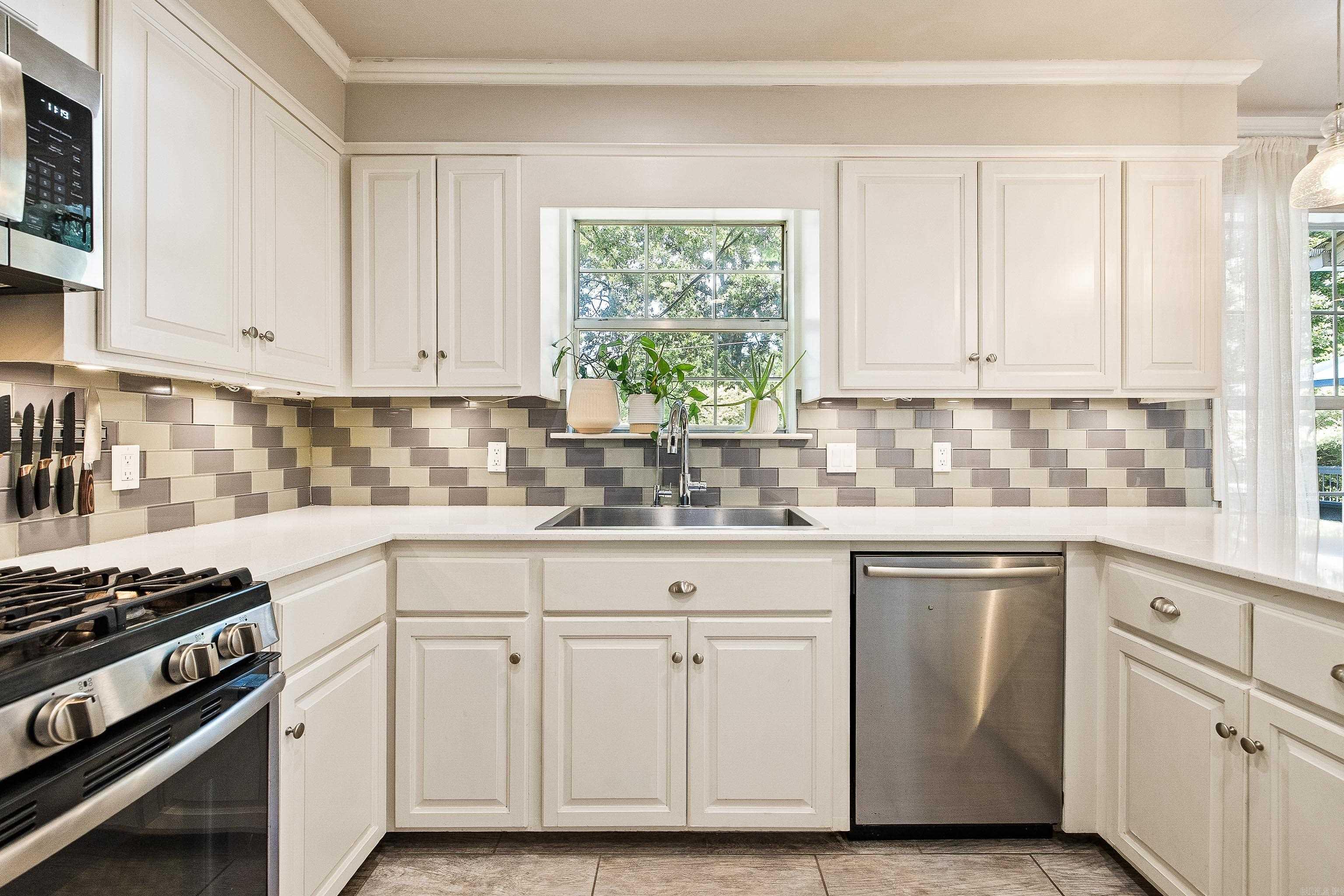LUDINGTON HGTS - Residential