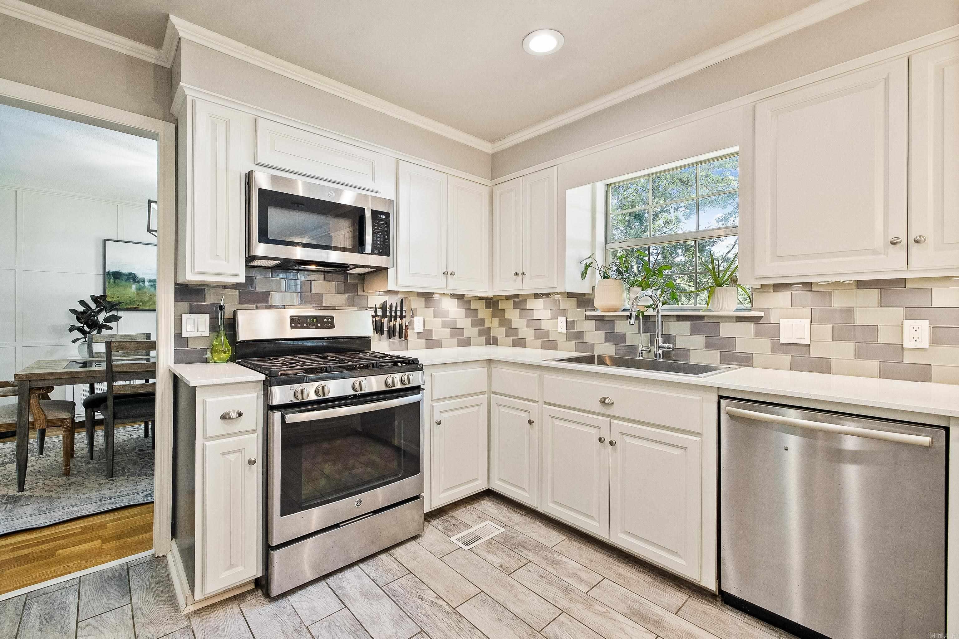 LUDINGTON HGTS - Residential