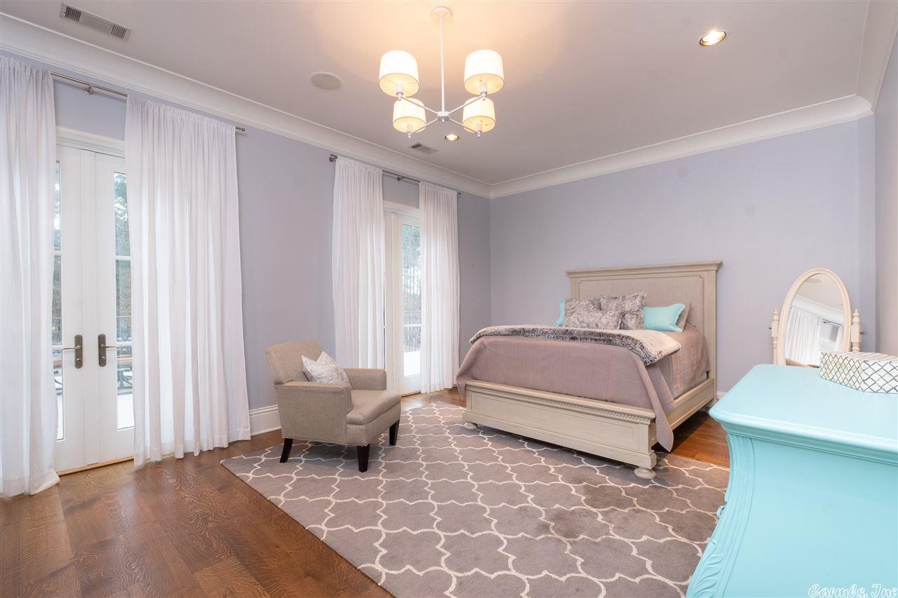 CHENAL VALLEY SOLOGNE CIRCLE - Residential