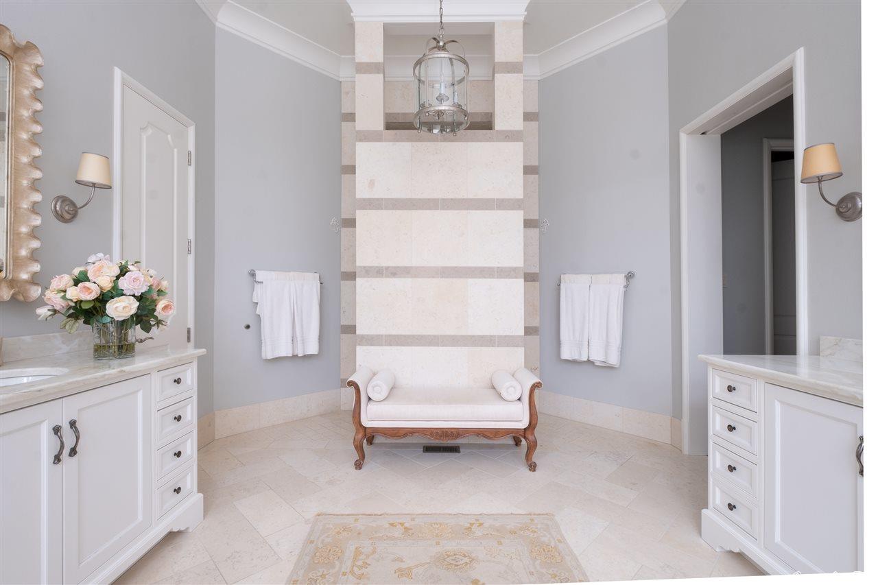 CHENAL VALLEY SOLOGNE CIRCLE - Residential