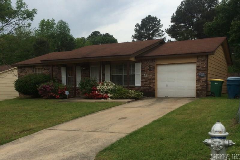 This 3 bedroom, 1.5 bath is located in a quiet subdivision in southwest Little Rock.  Recently updated with newer flooring, updated kitchen counters, fixtures and so much more. Fenced in backyard !  Come check it out!