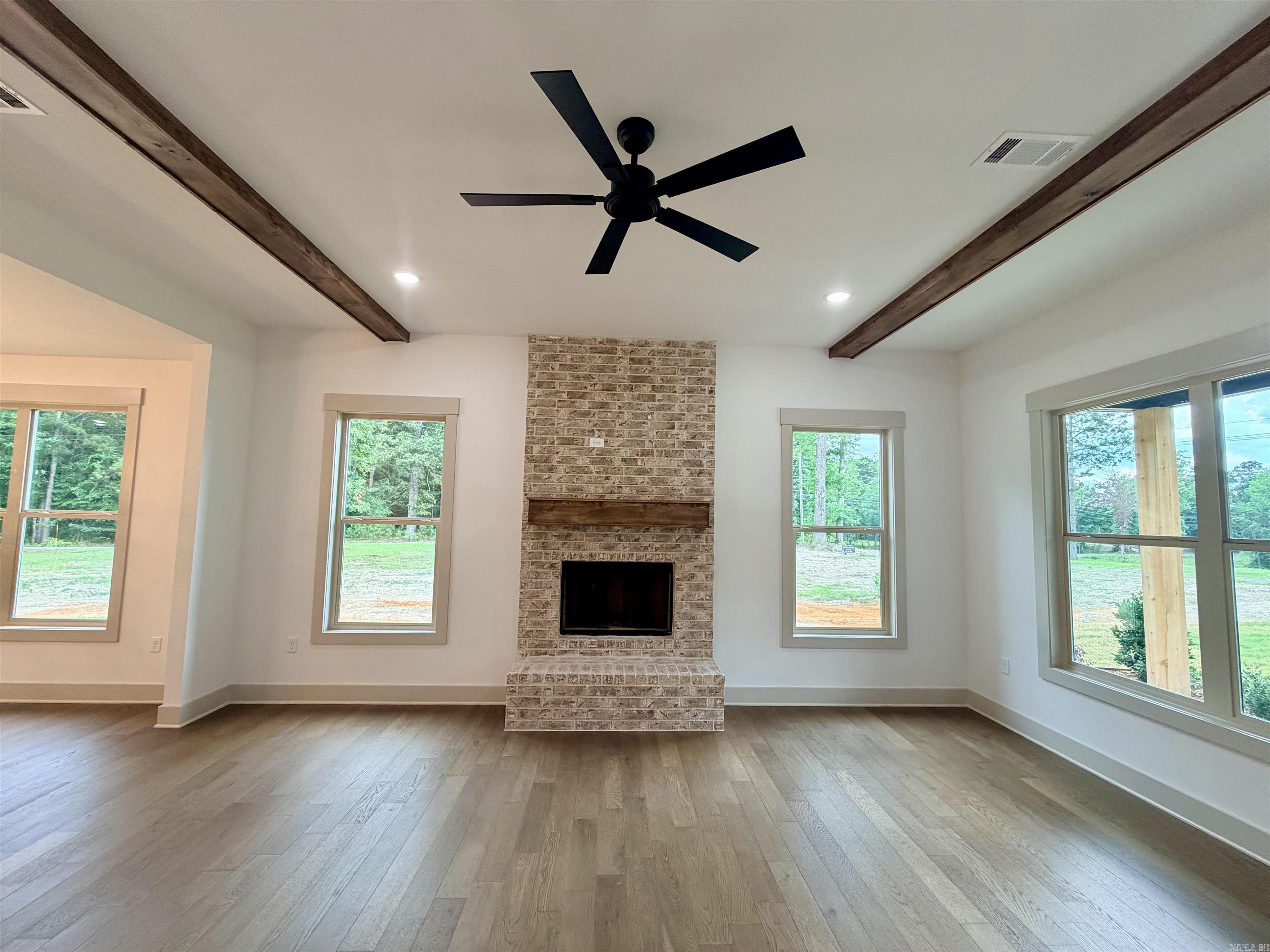 DETONTI PLACE PHASE I - Residential