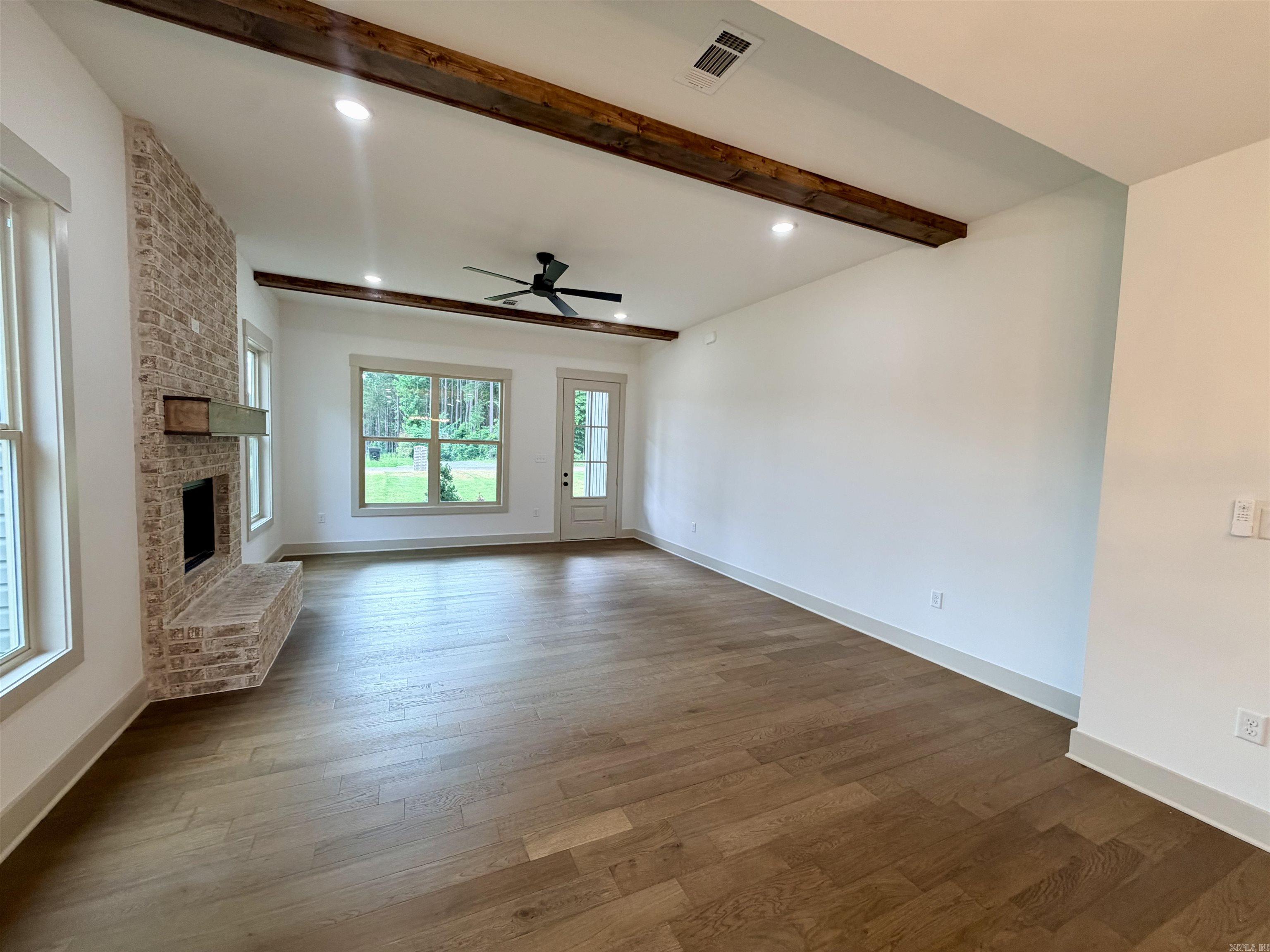 DETONTI PLACE PHASE I - Residential
