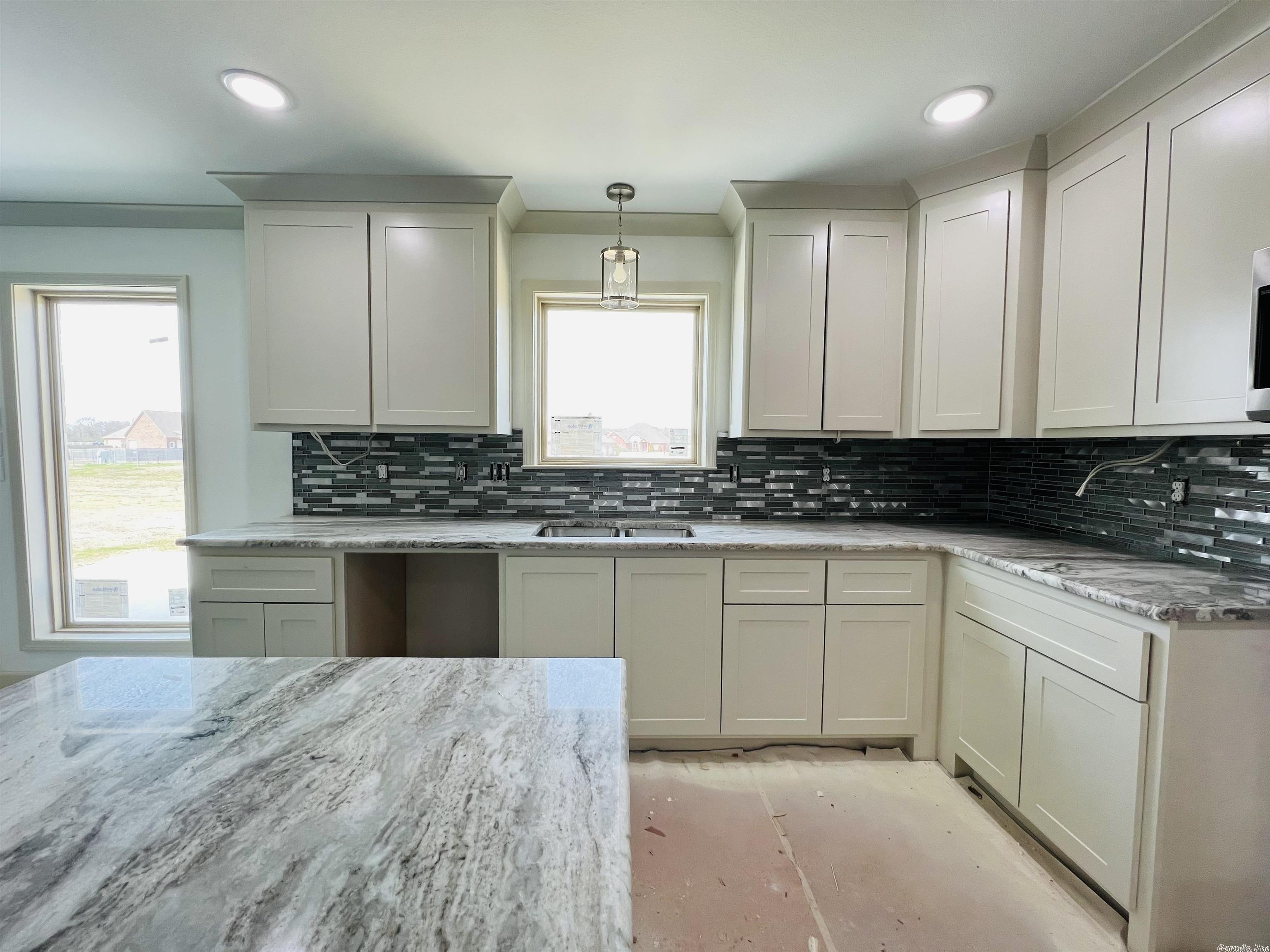 Saddle Creek - Residential