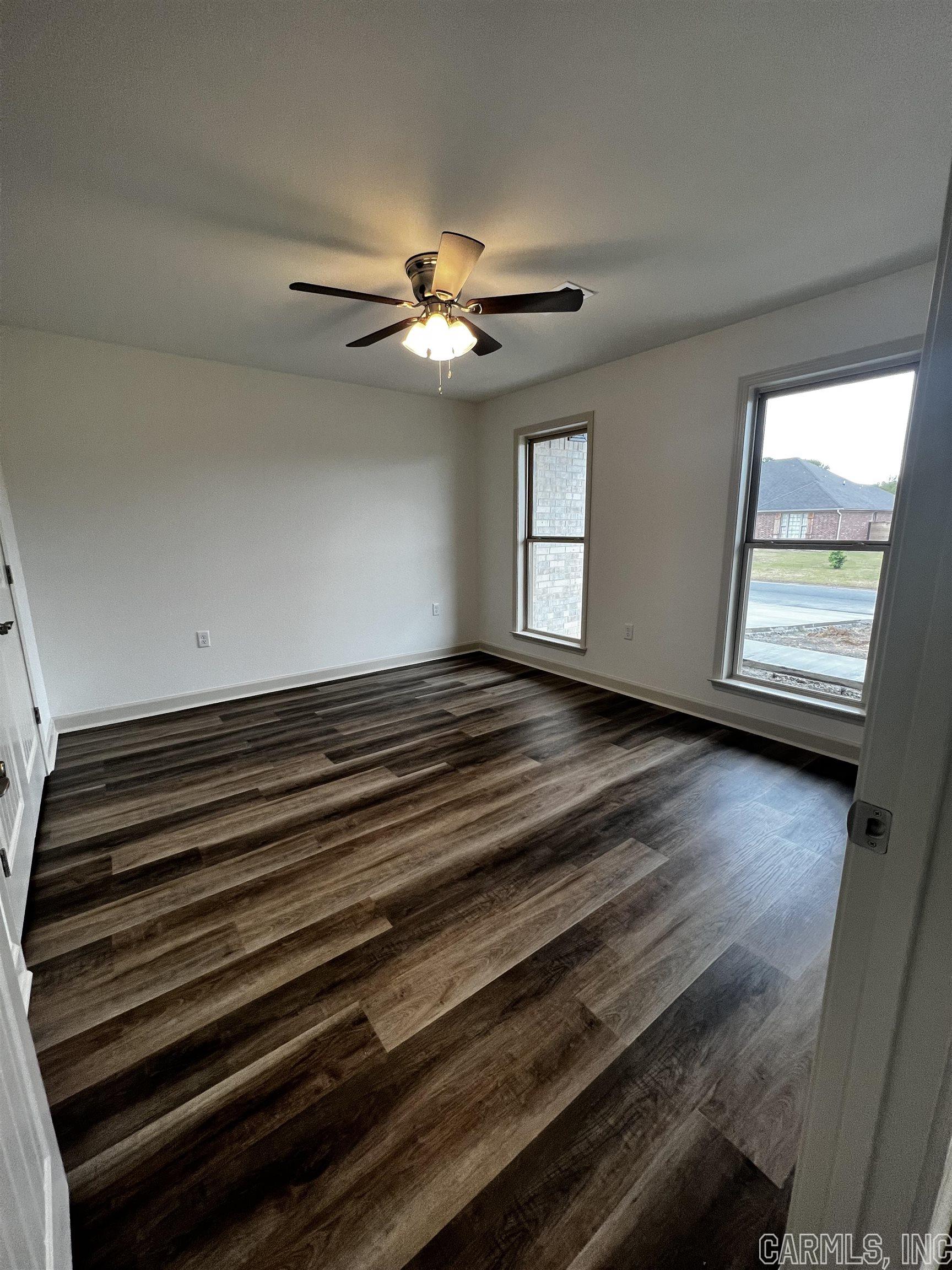 Saddle Creek - Residential