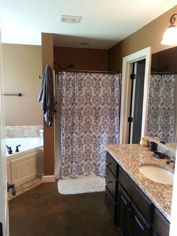 BIANCA MEADOWS - Residential