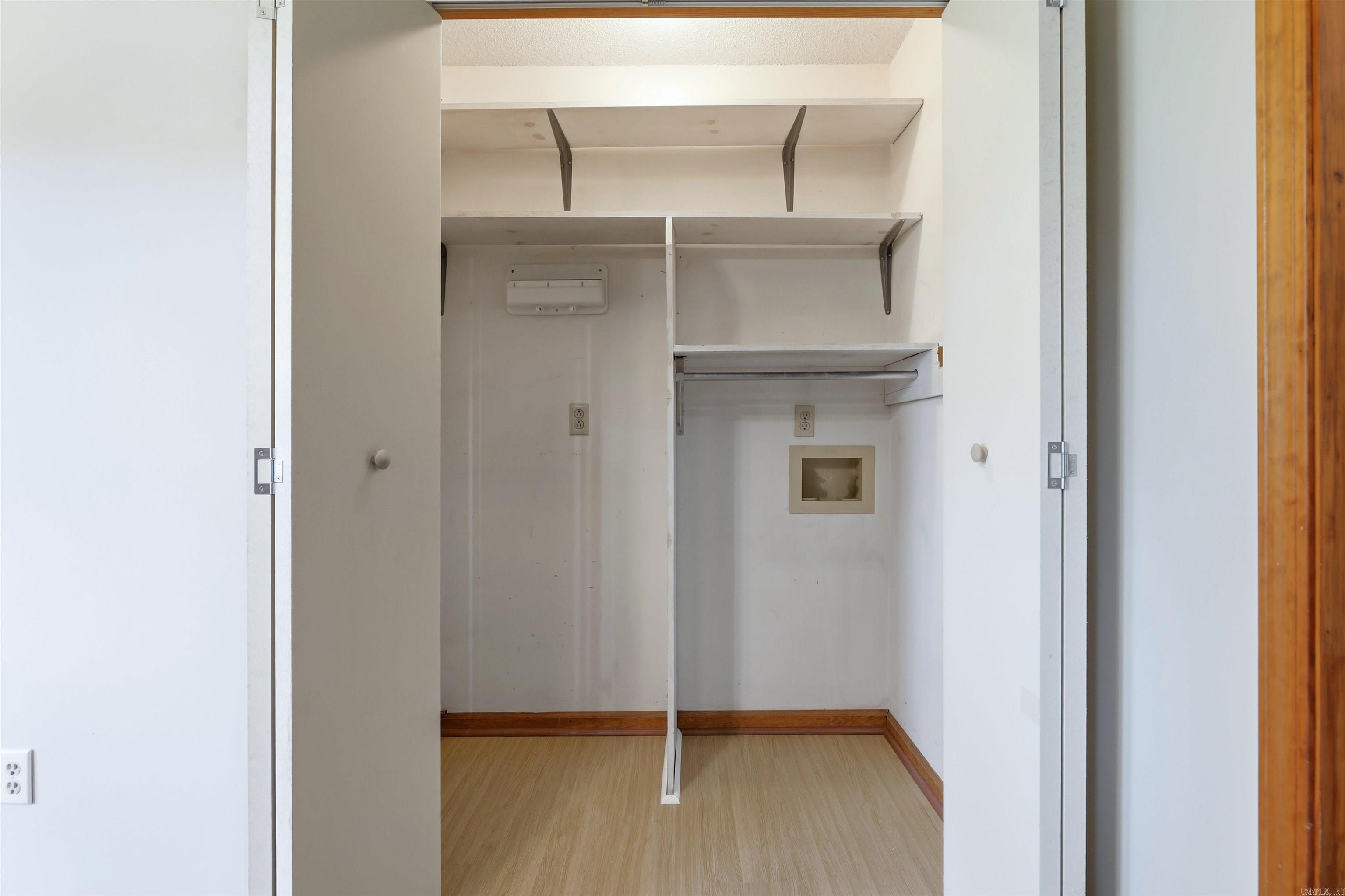 PIKE VIEW - Residential