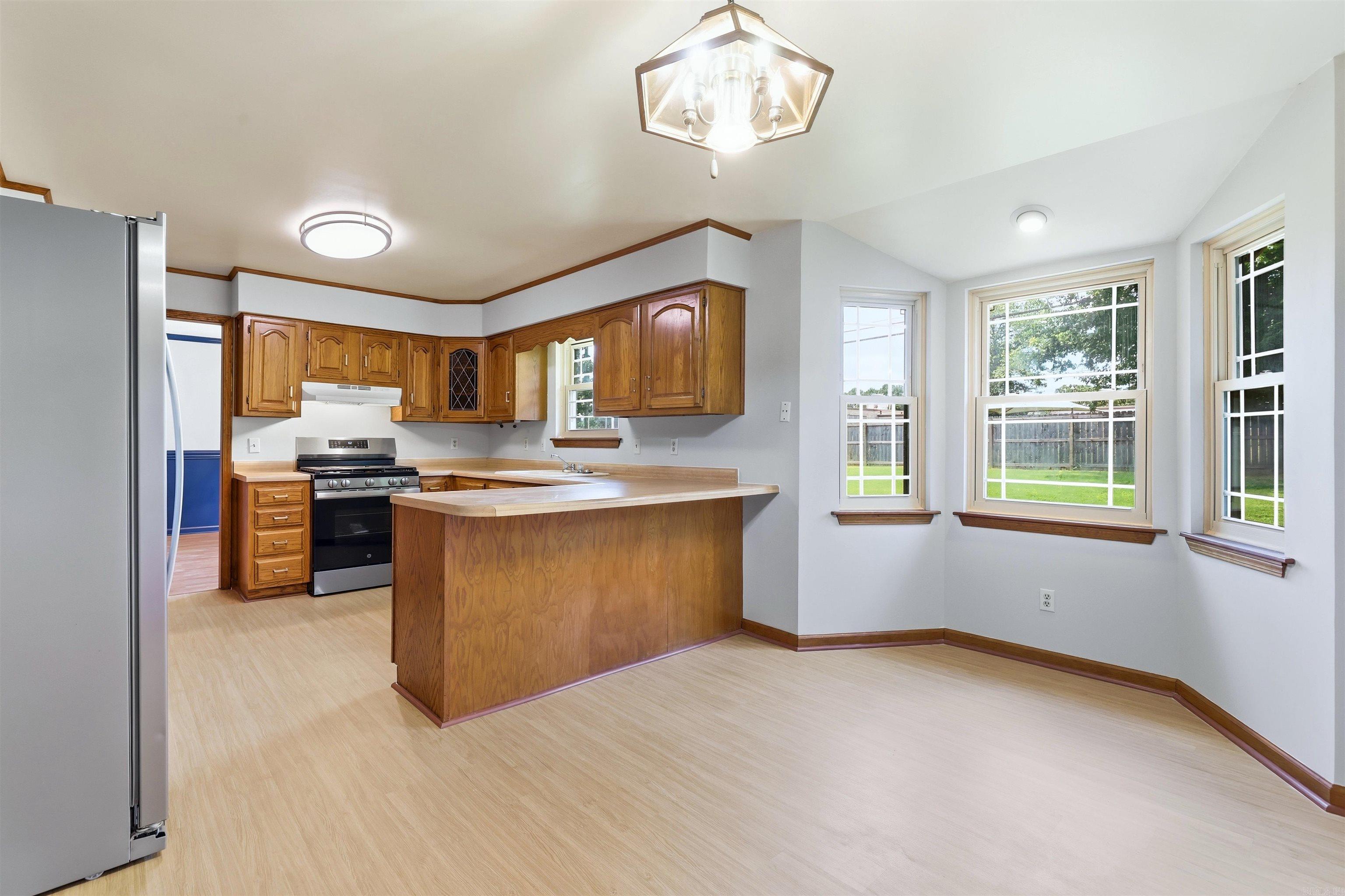 PIKE VIEW - Residential