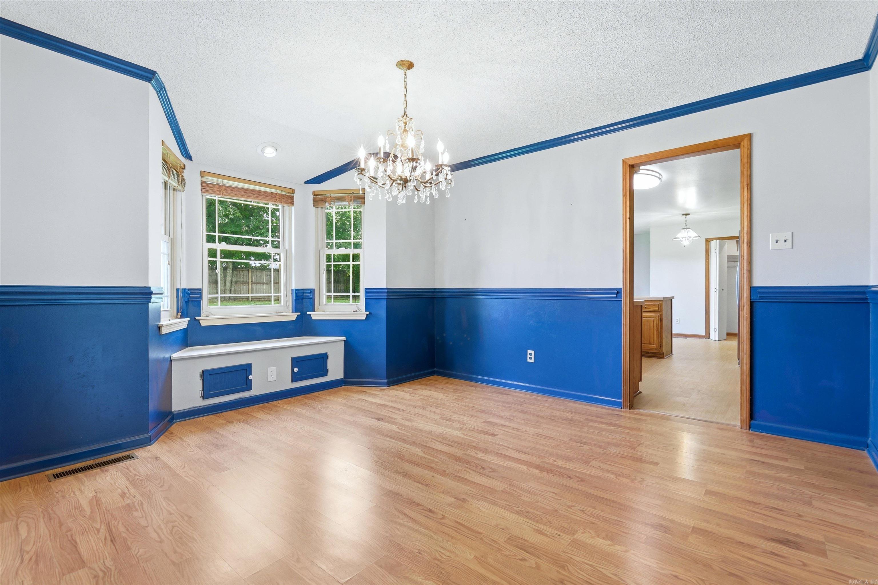 PIKE VIEW - Residential
