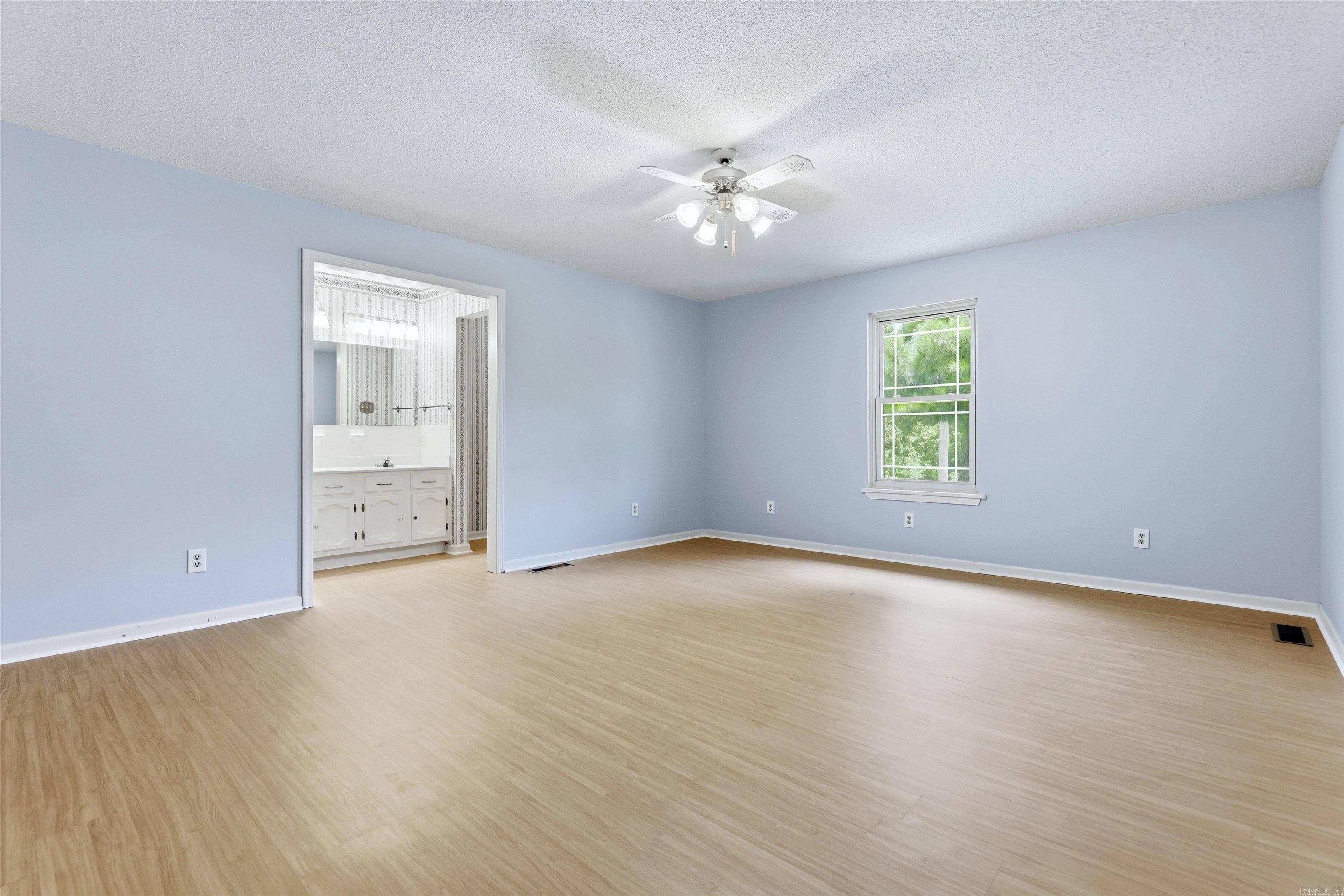 PIKE VIEW - Residential