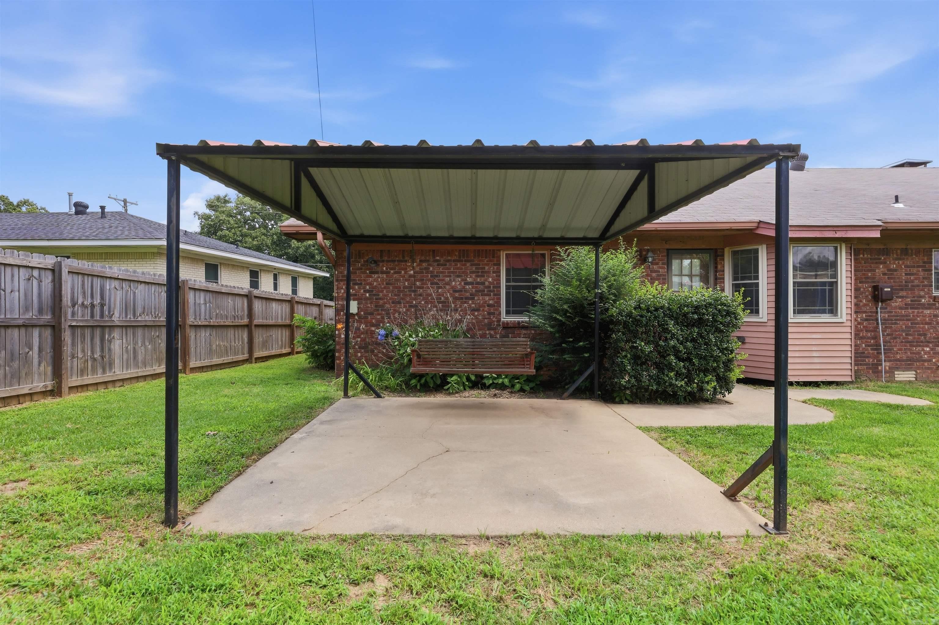 PIKE VIEW - Residential