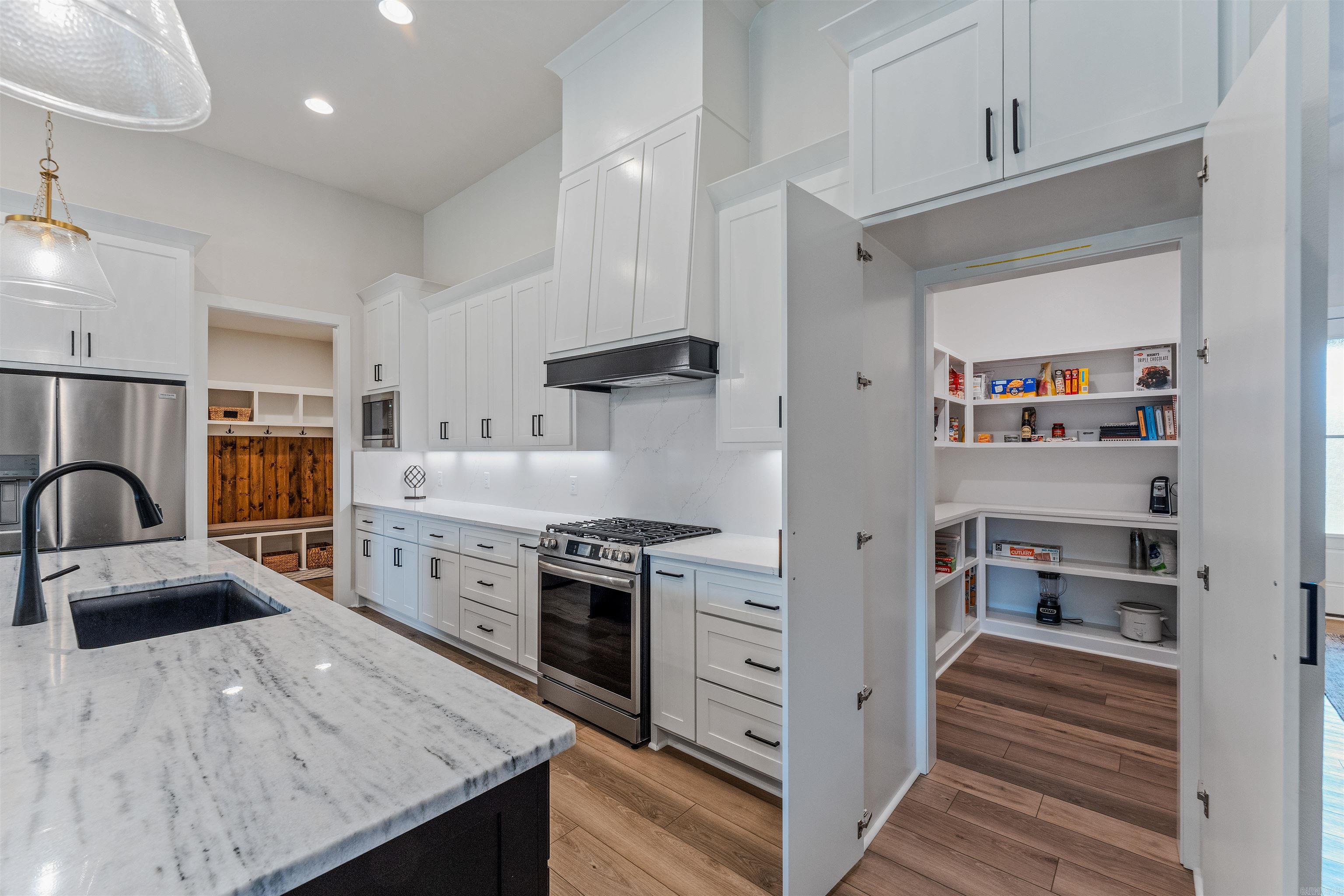 CORAL RIDGE - Residential