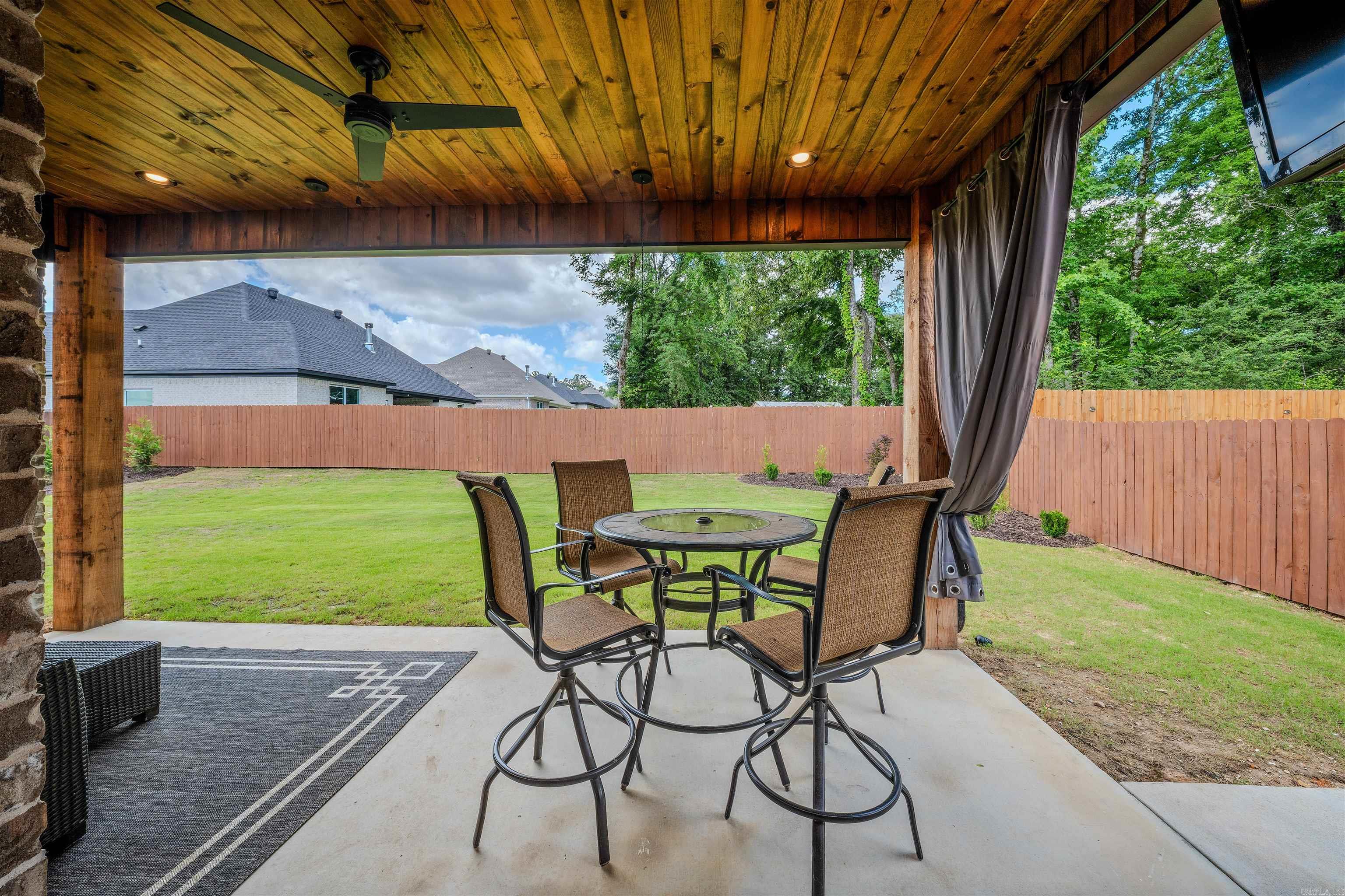 CORAL RIDGE - Residential