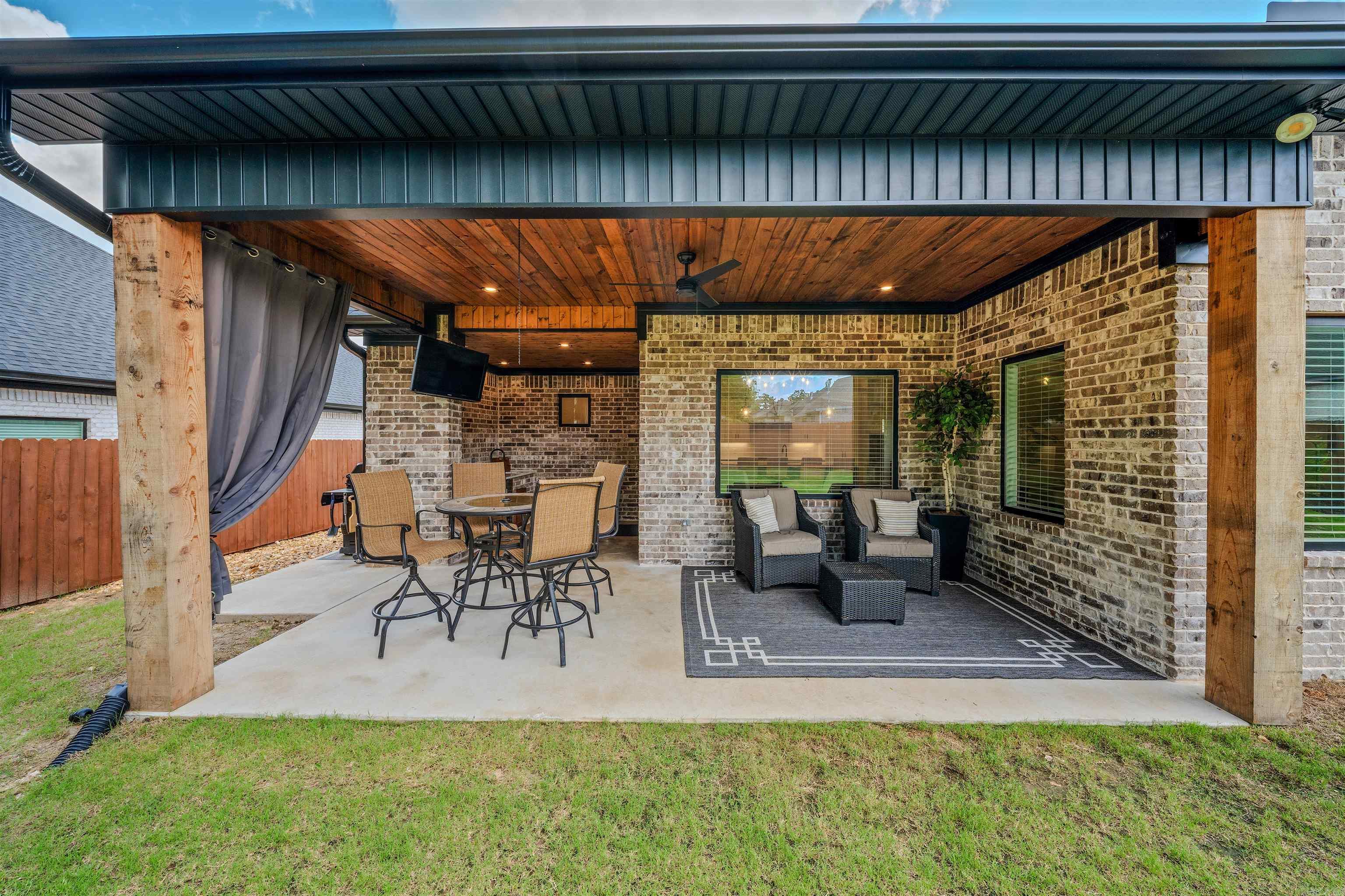 CORAL RIDGE - Residential