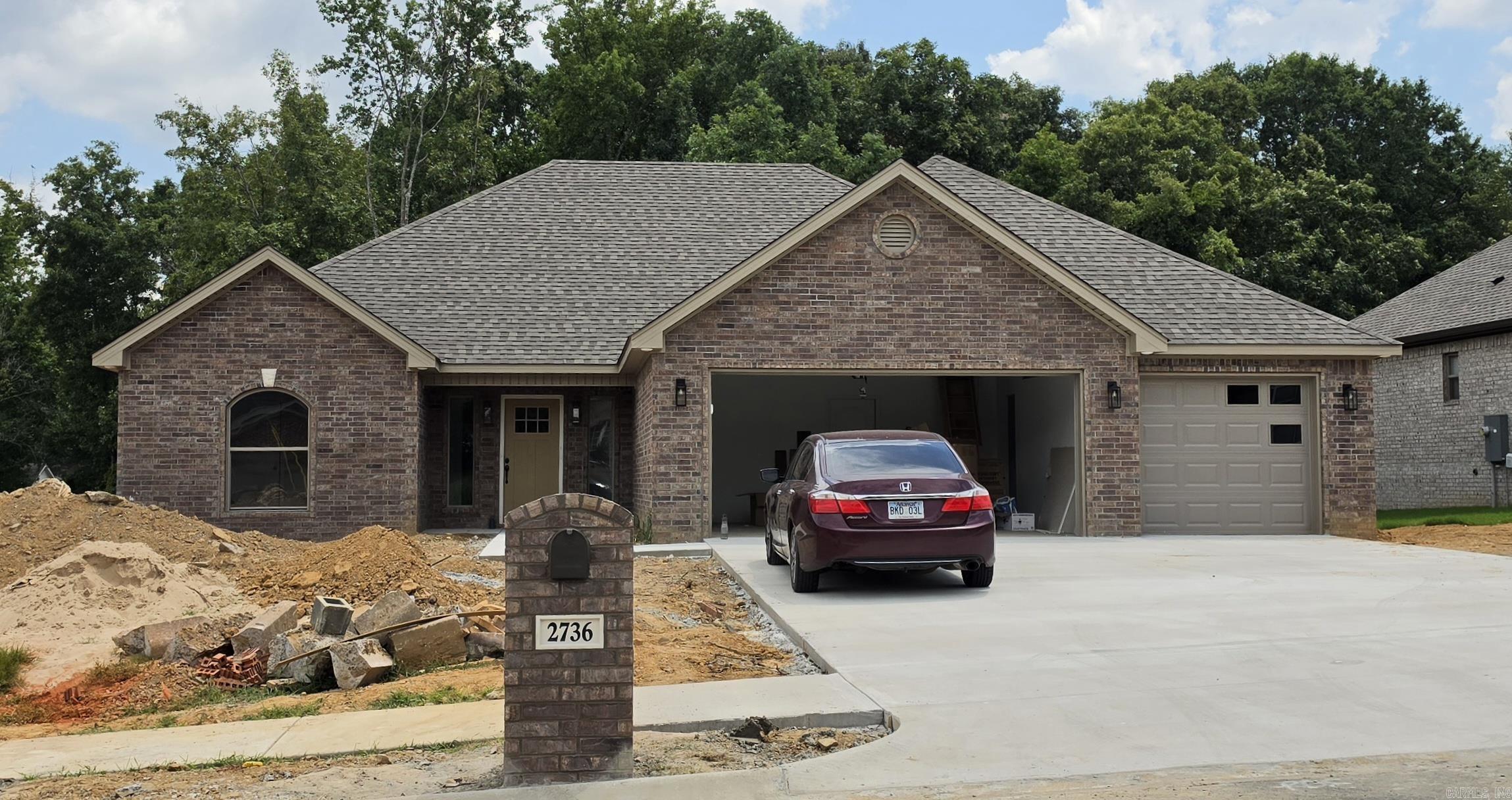 Wonderful new construction! Open floor plan, 3 car garage and level yard! 4 bedrooms, 2 Baths, 2122 sqft.! Large kitchen with separate pantry, split bedroom plan! Please feel free to show anytime! Completion to be no later than 30 days. Taxes are on lot only.