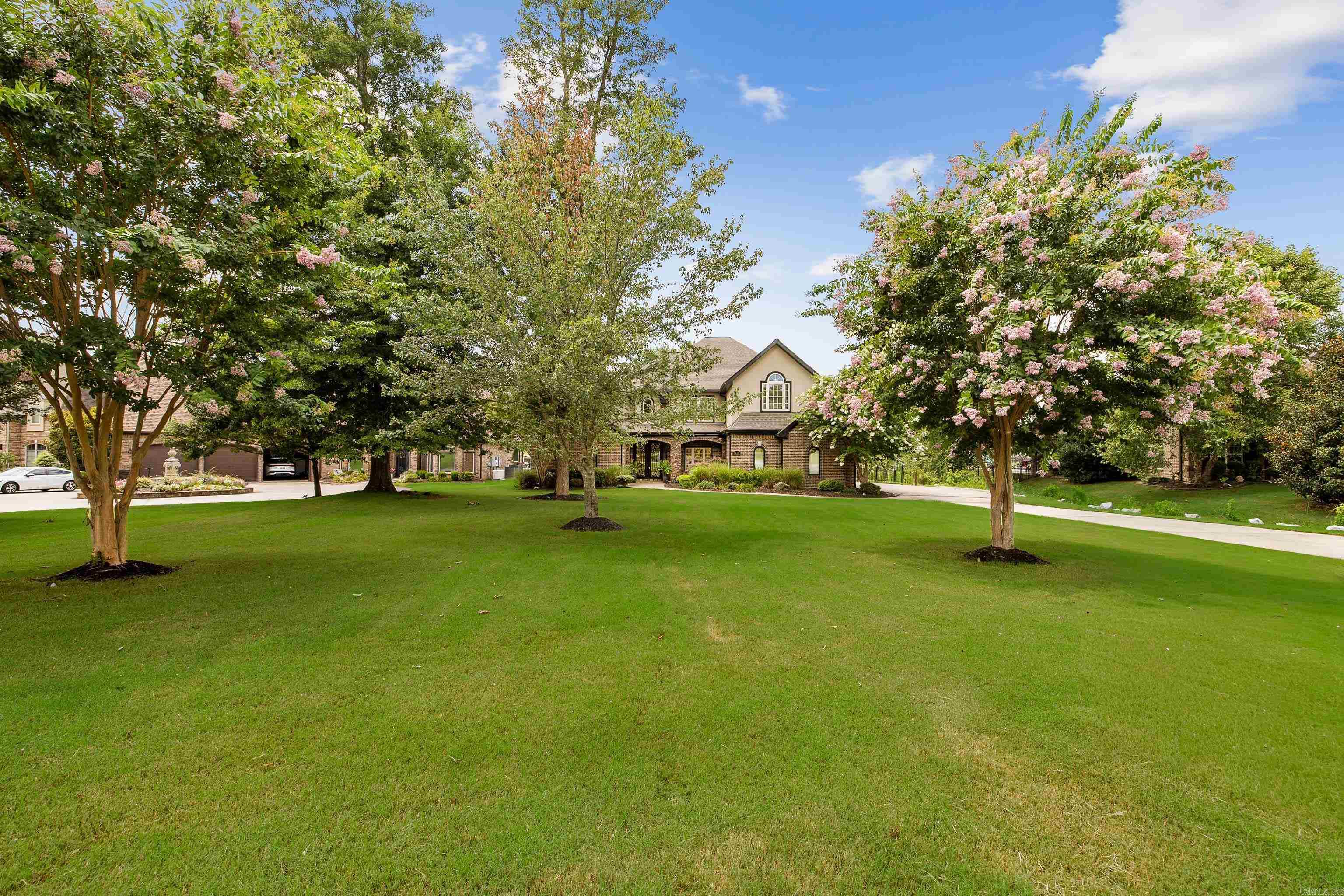 HURRICANE LAKE EST - Residential