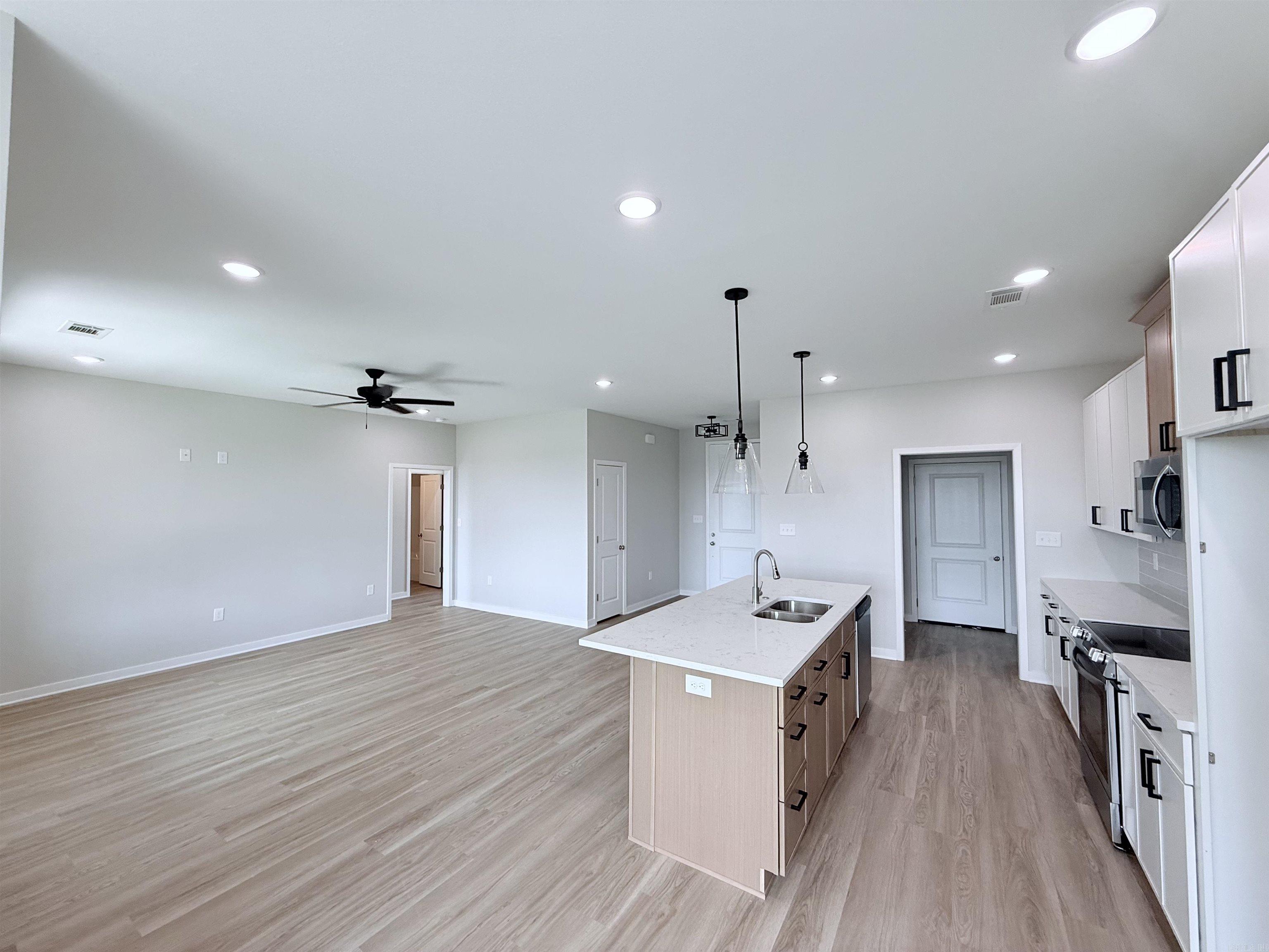 WALNUT VALLEY - Residential