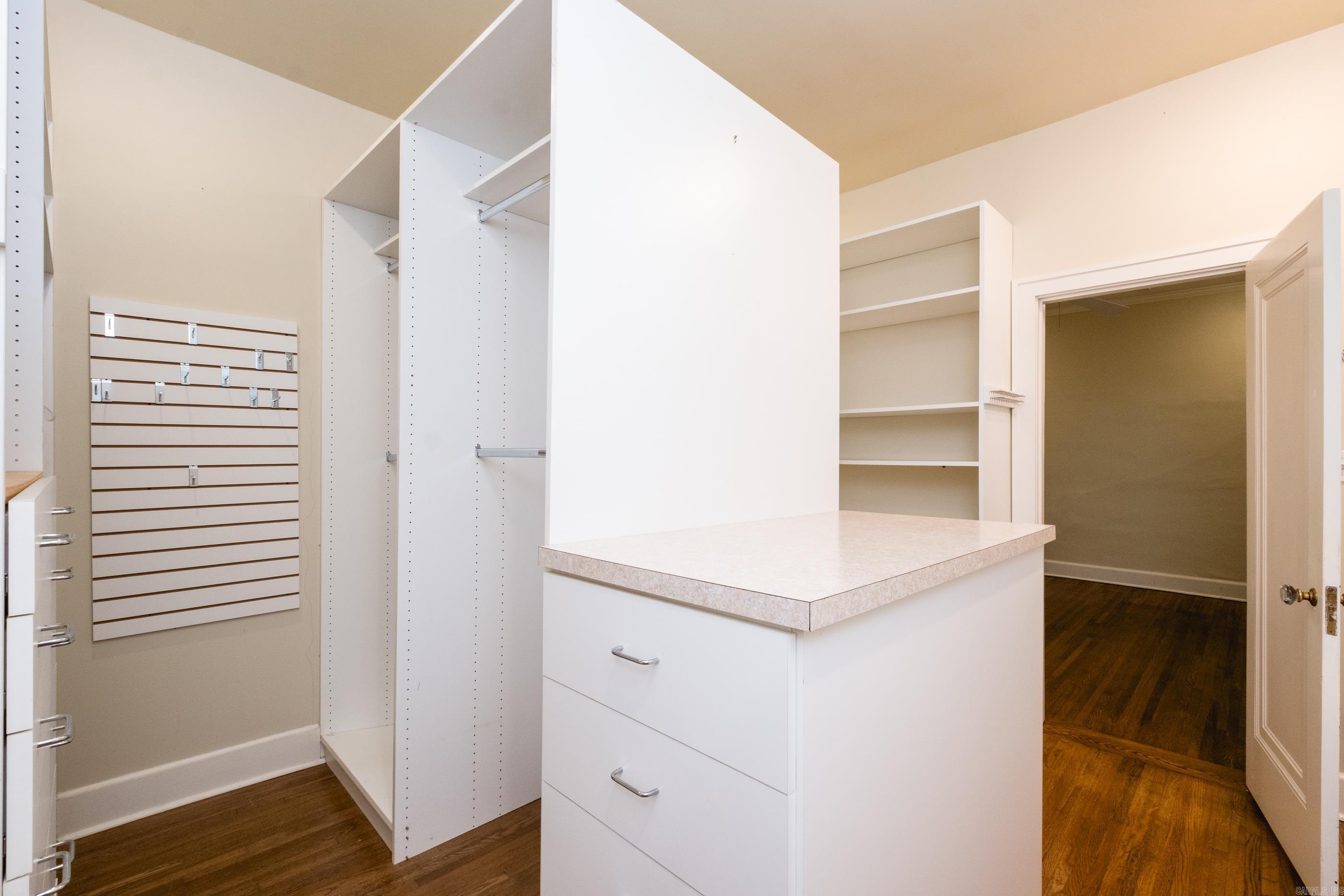 CLIFFEWOOD - Residential