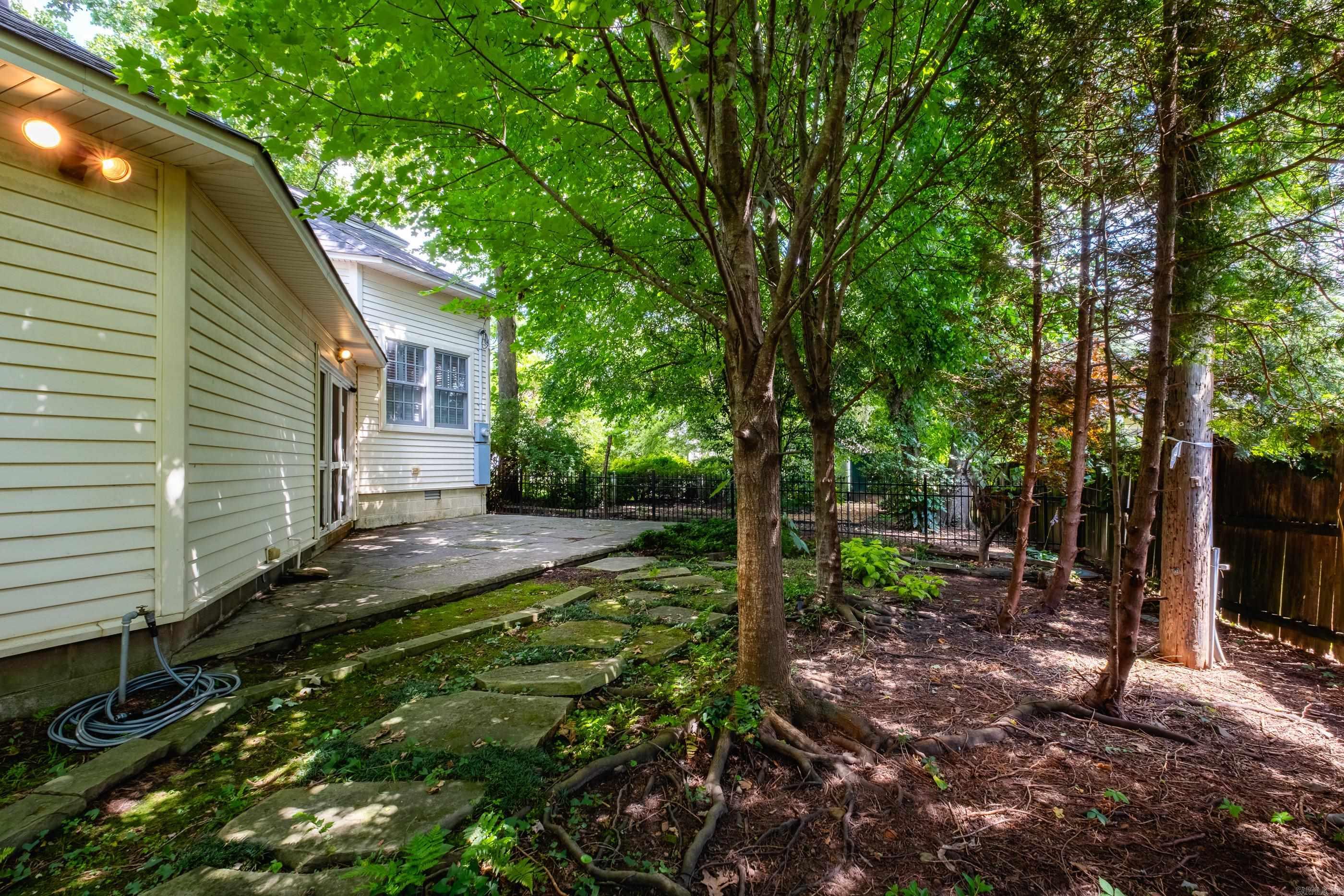 CLIFFEWOOD - Residential