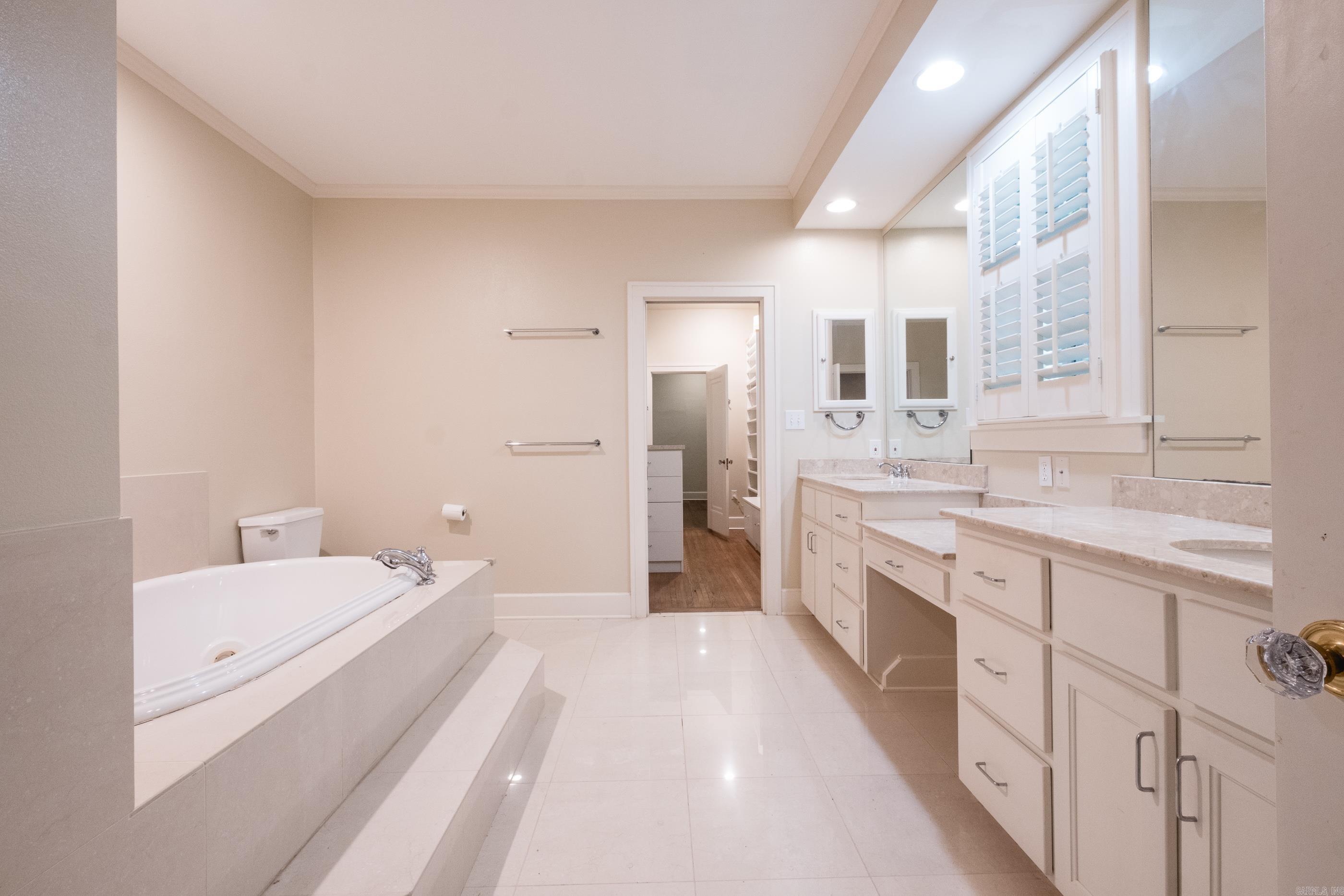 CLIFFEWOOD - Residential