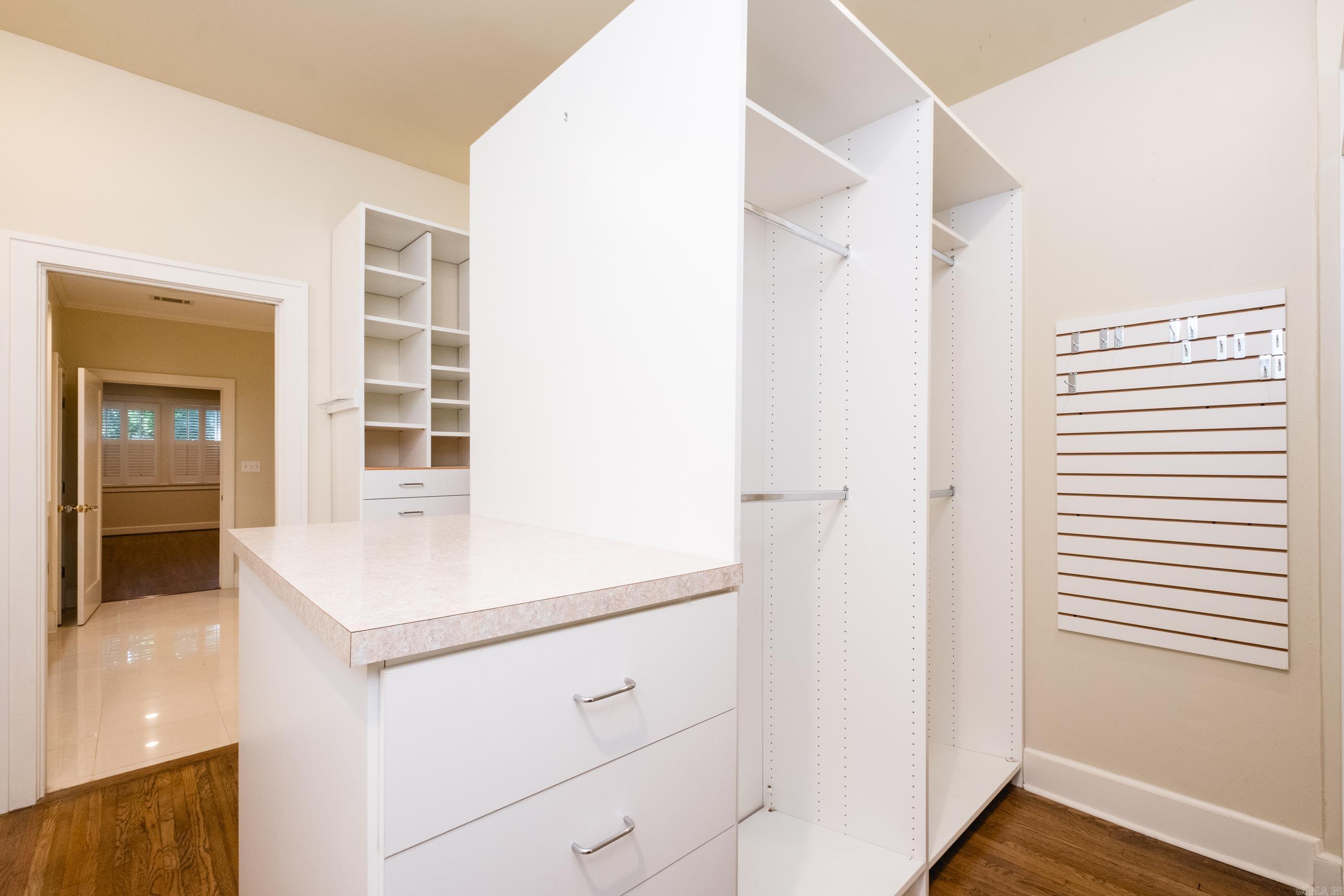 CLIFFEWOOD - Residential