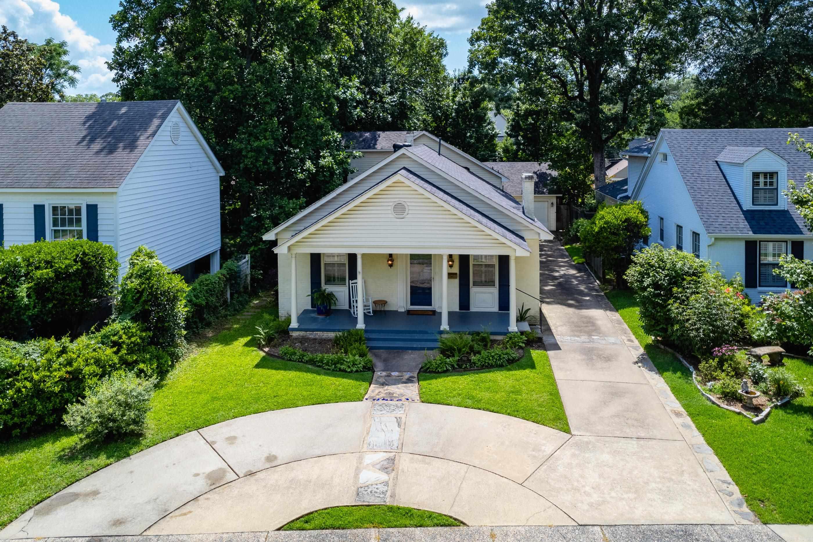 CLIFFEWOOD - Residential