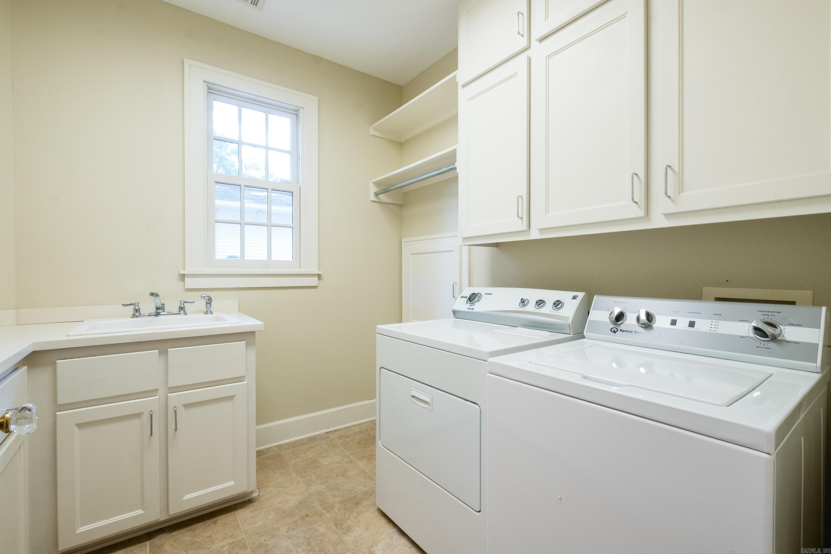 CLIFFEWOOD - Residential