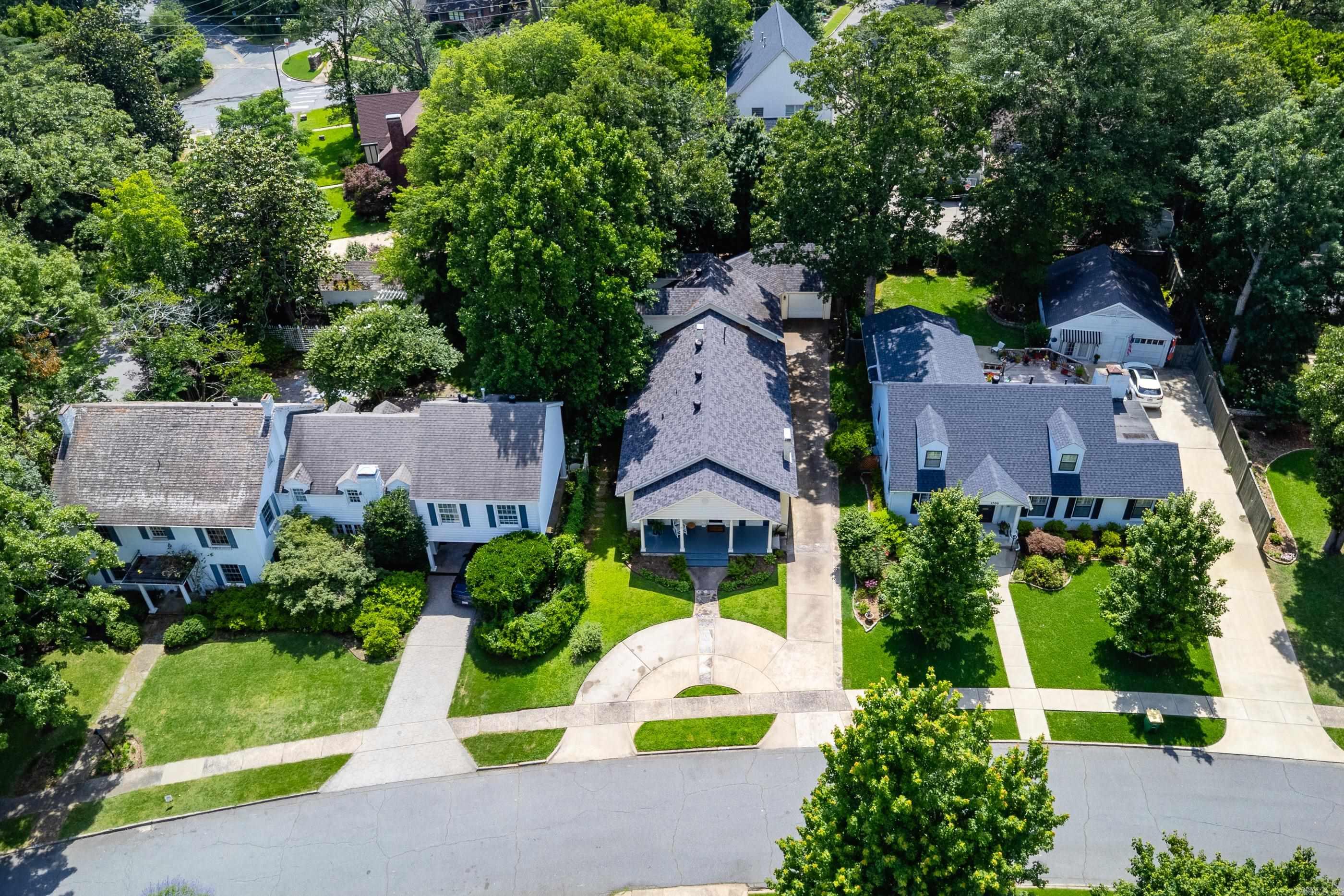 CLIFFEWOOD - Residential