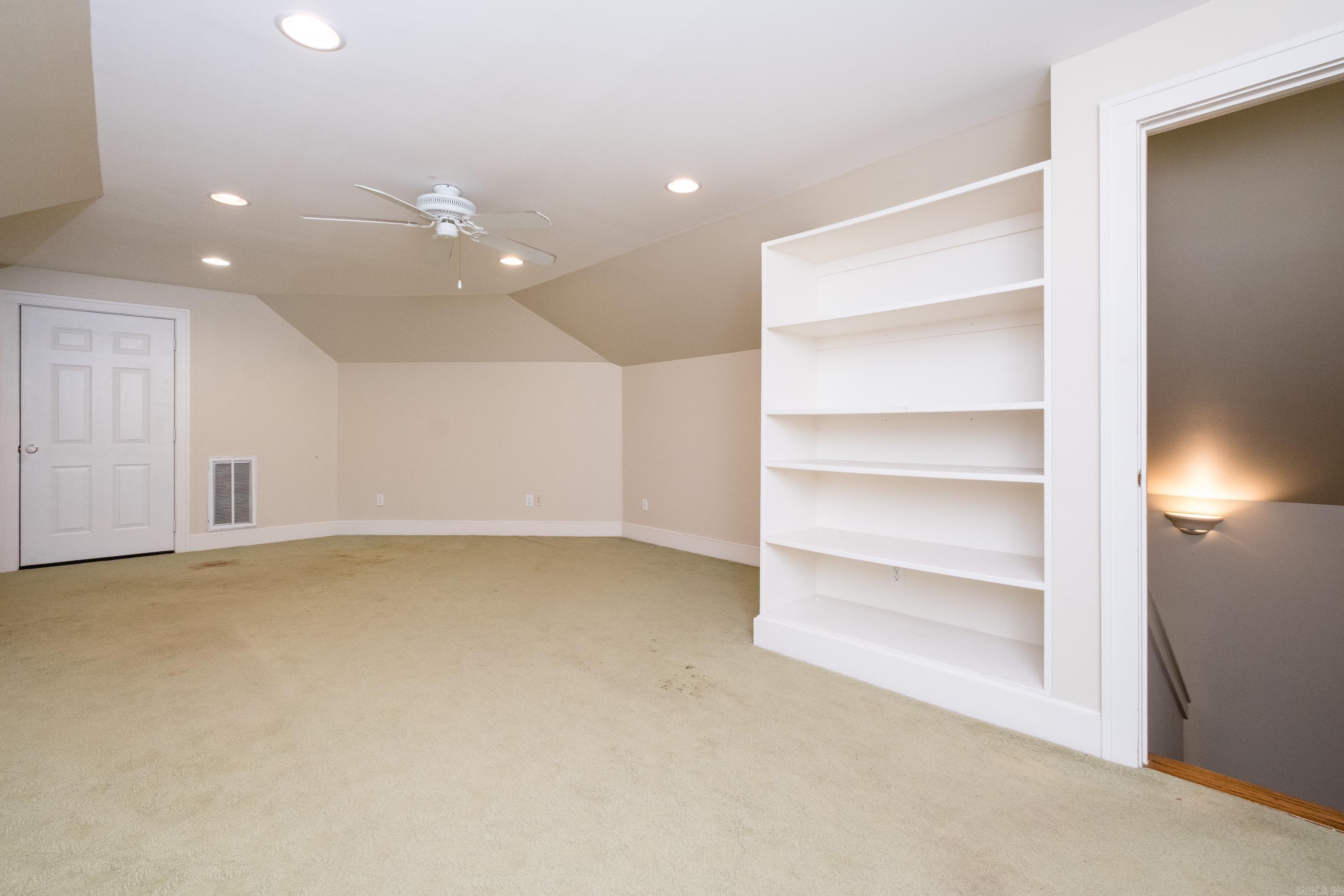 CLIFFEWOOD - Residential