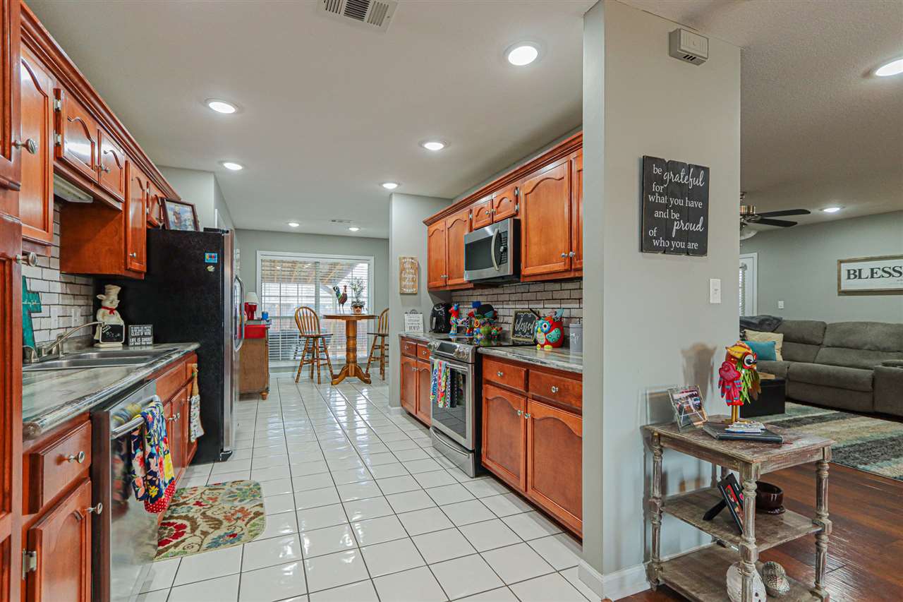 QUAIL MEADOWS - Residential