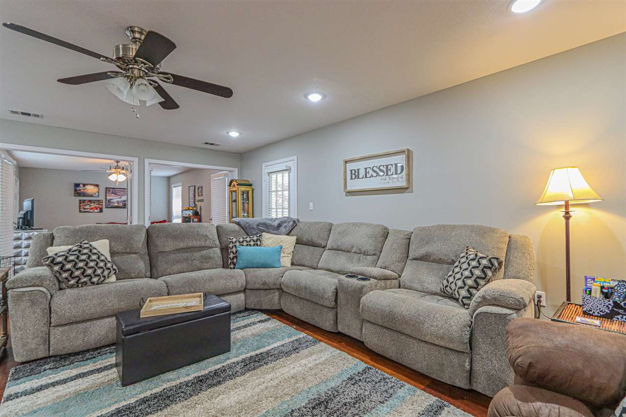 QUAIL MEADOWS - Residential