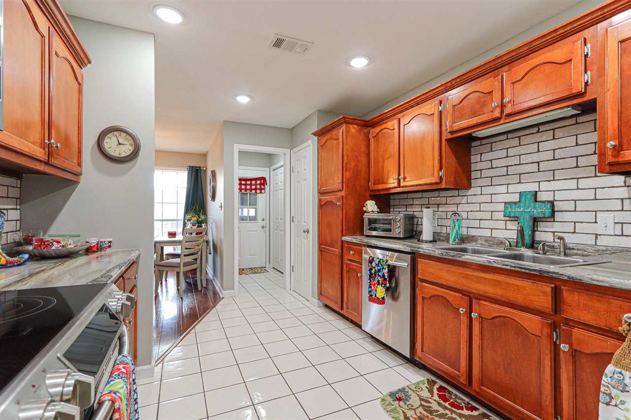 QUAIL MEADOWS - Residential