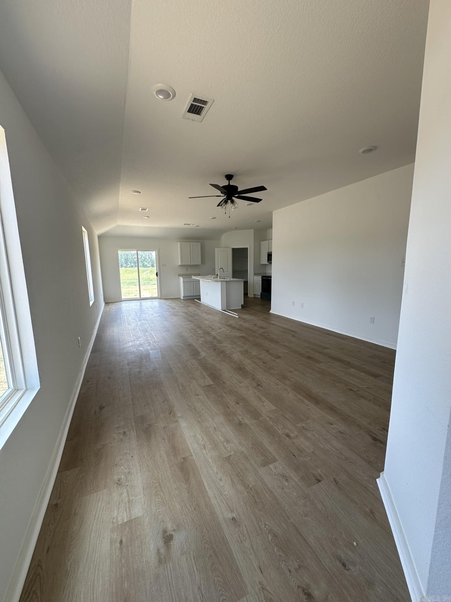 SOUTHFORK RANCH S/D PH I - Residential