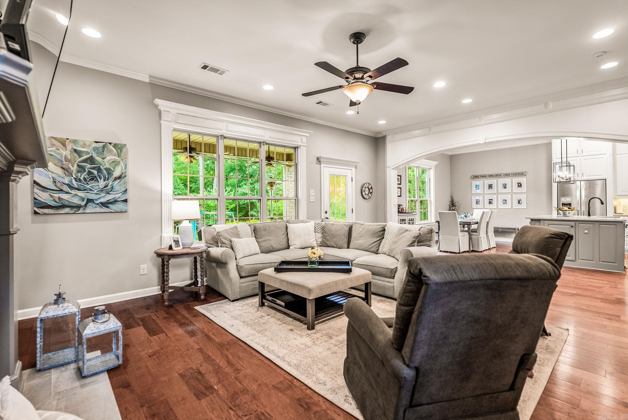 CHENAL VALLEY "TOURNAY CIRCLE" - Residential