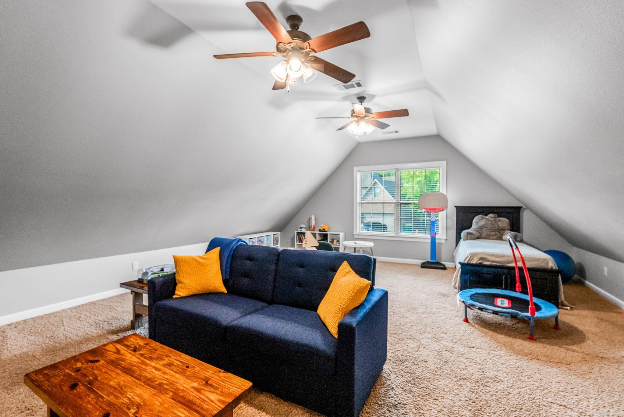 CHENAL VALLEY "TOURNAY CIRCLE" - Residential