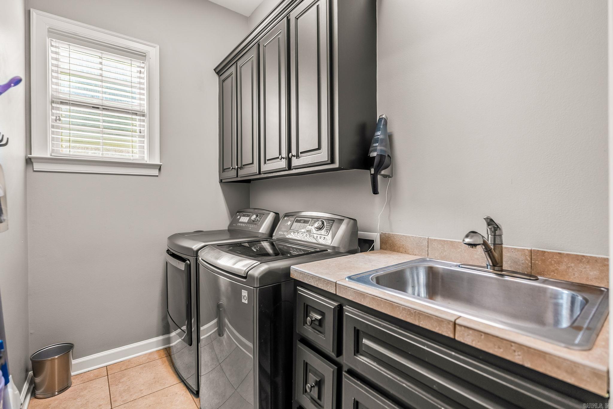 CHENAL VALLEY "TOURNAY CIRCLE" - Residential