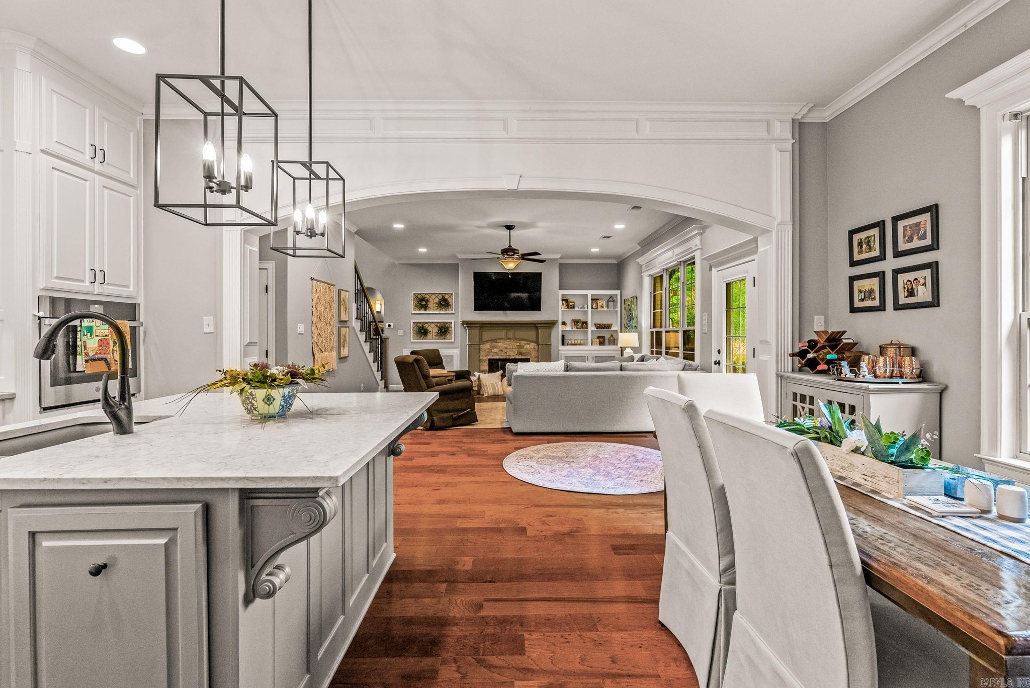 CHENAL VALLEY "TOURNAY CIRCLE" - Residential