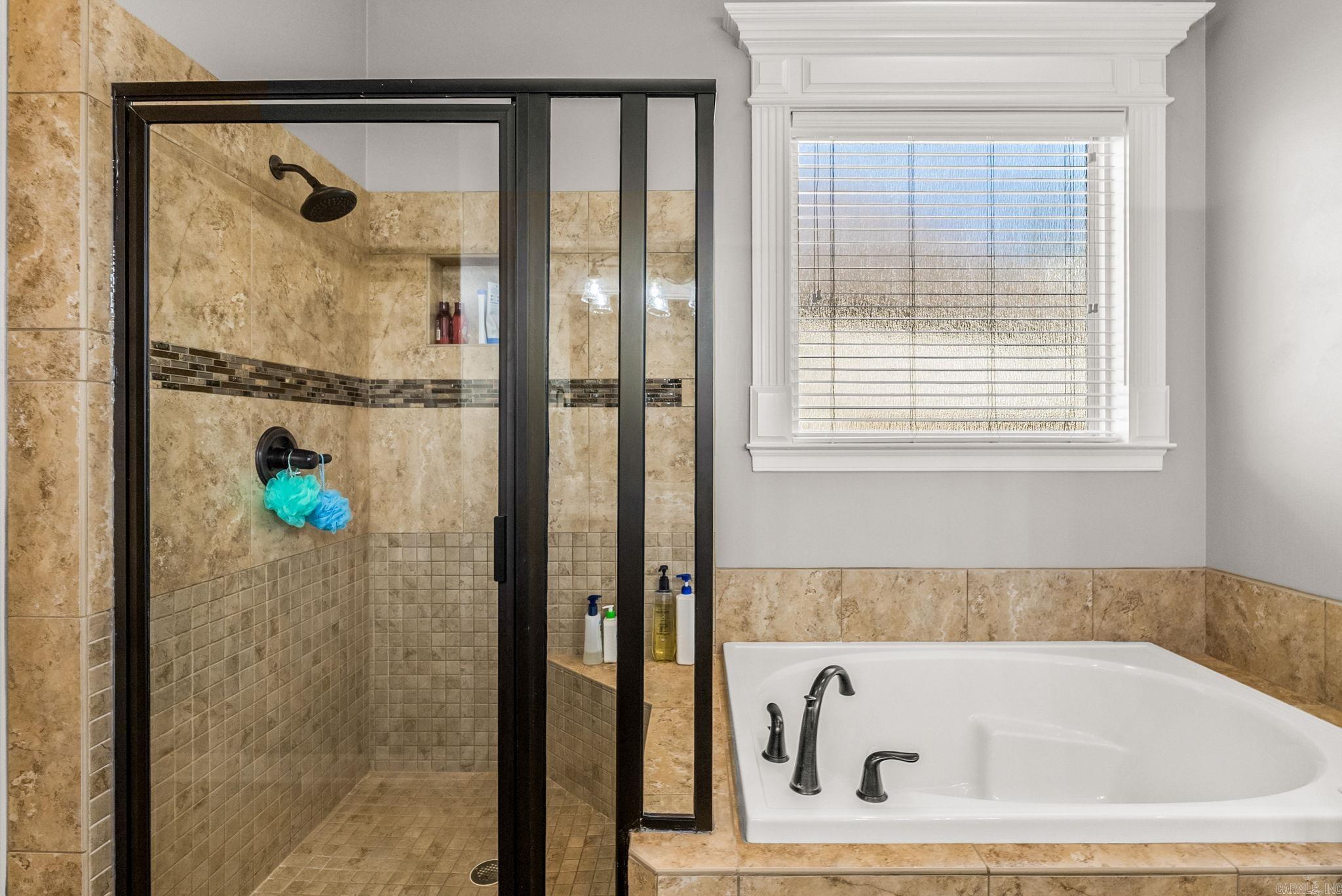 CHENAL VALLEY "TOURNAY CIRCLE" - Residential